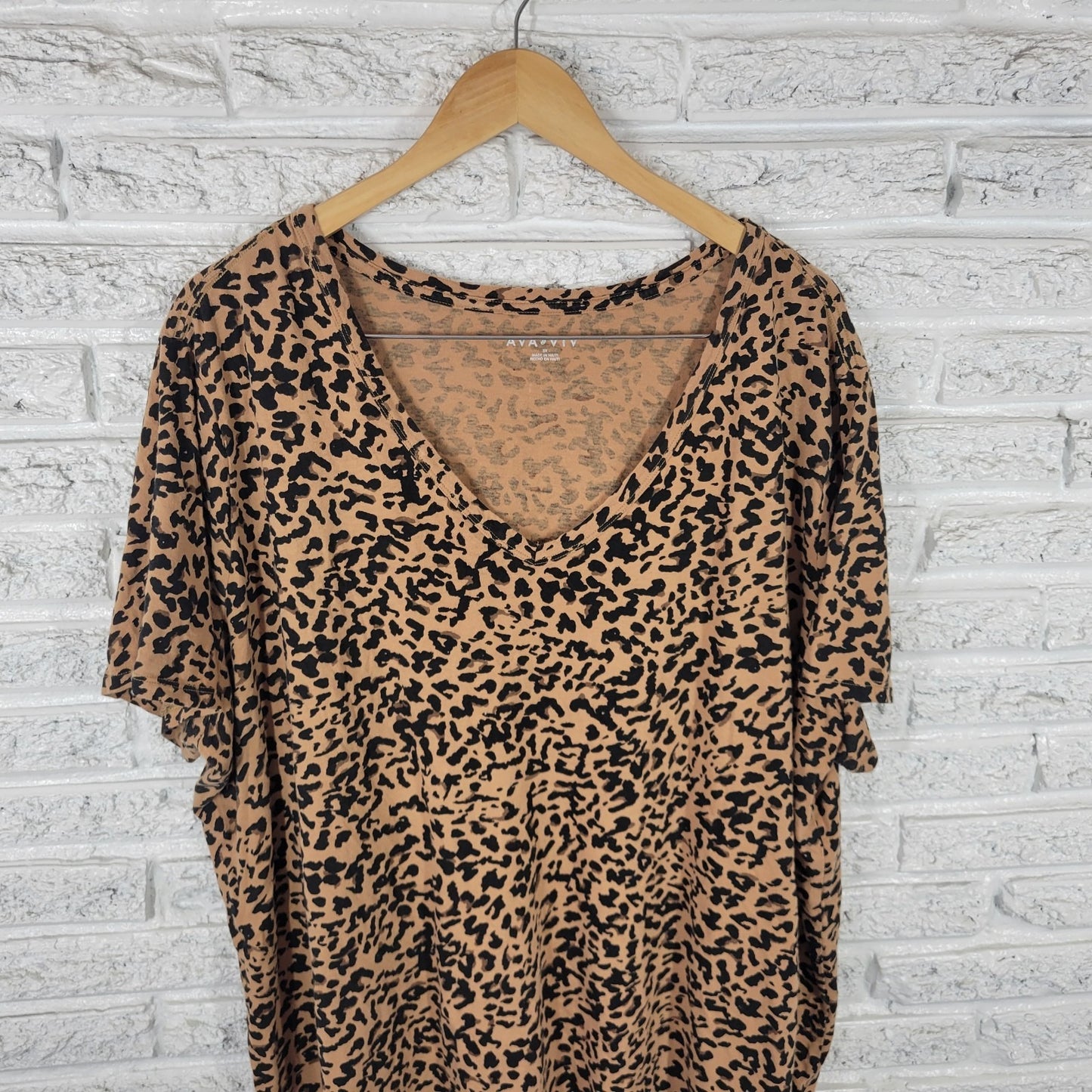 Ava Viv Womens Top 3X Plus Tee Short Sleeve Tan Animal Print Comfy Cotton Casual