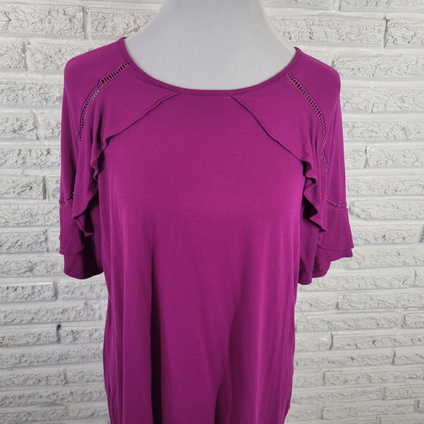 Apt 9 Womens Top XXL Plus Tee Short Sleeve Purple Crochet Trim Ruffle Comfy