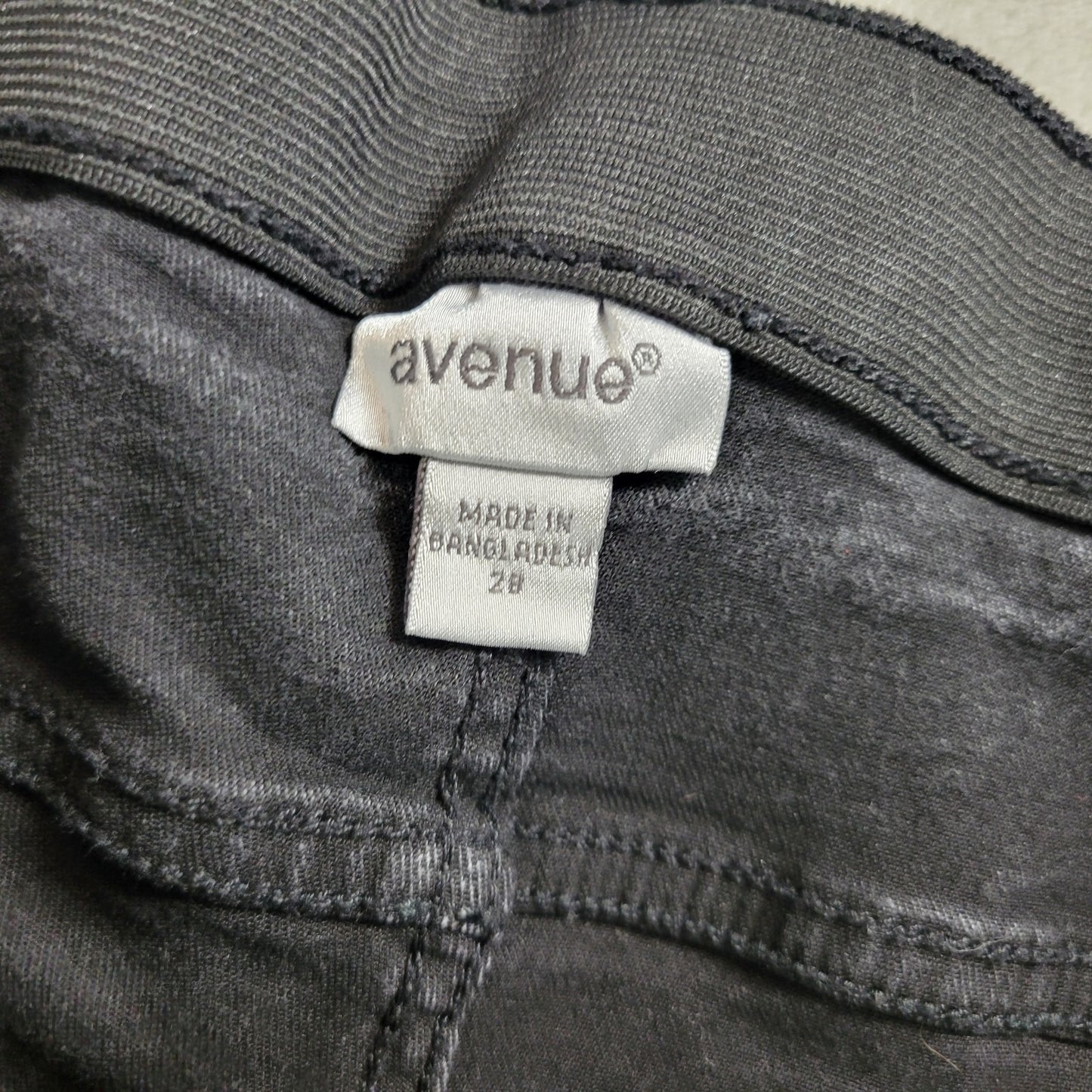 Avenue Womens Shorts 28 Plus Black Denim Jeans Comfy DISTRESSED Cotton Blend Zip