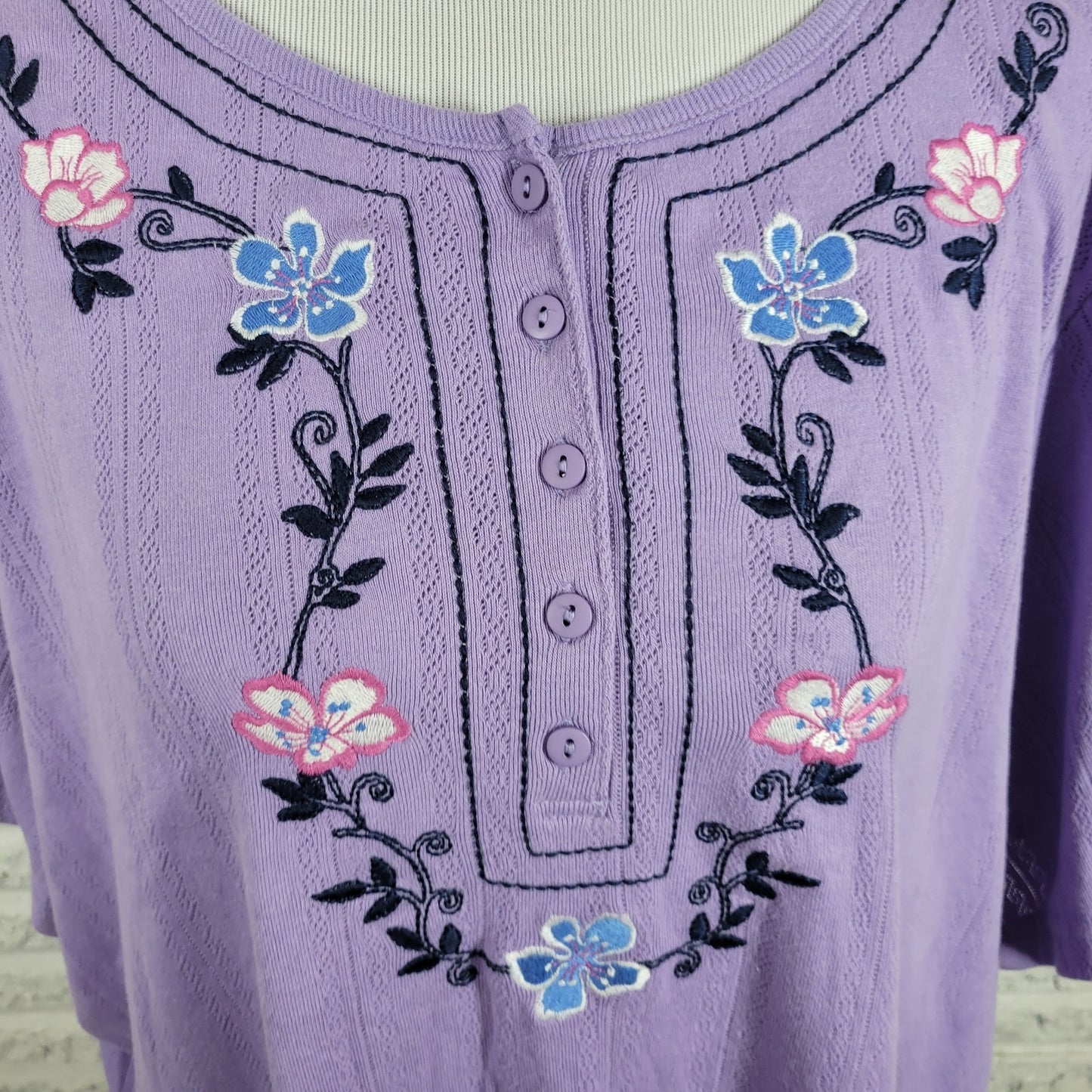 Woman Within Women Top 2X Plus Knit Short Sleeve Purple Embroidered Eyelet Comfy