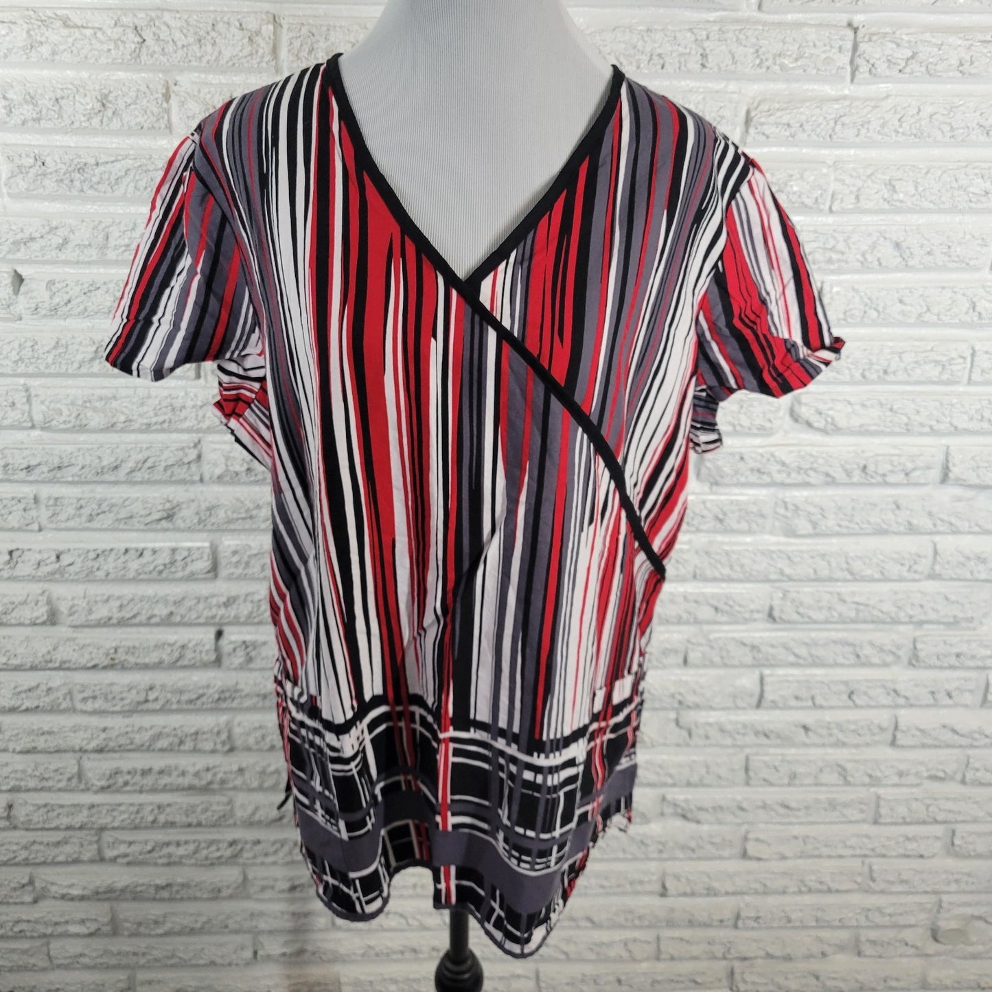 White Cross Unisex Scrub Top XXL Plus Black Red Stripes Cotton Pockets Medical
