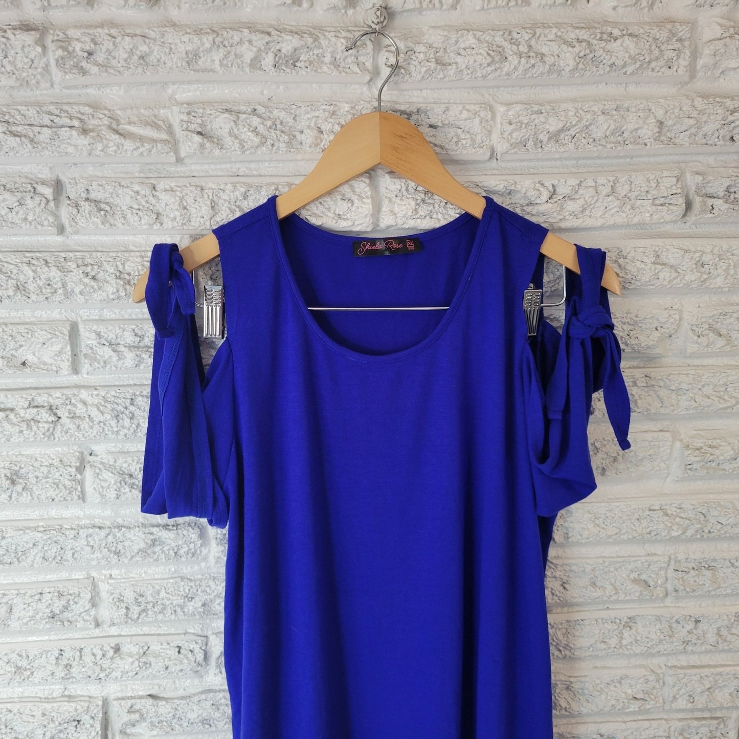 Shiela Rose Womens Top Extra Large XL Cold Shoulder Blue Poly Blend Soft Casual