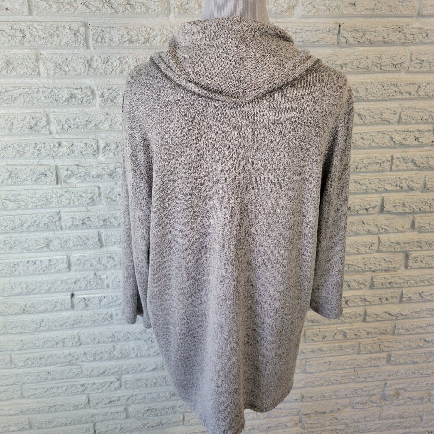 Ruby Rd Women Sweater 1X Plus 3/4 Sleeve Gray White Floral Cowl Soft Lightweight