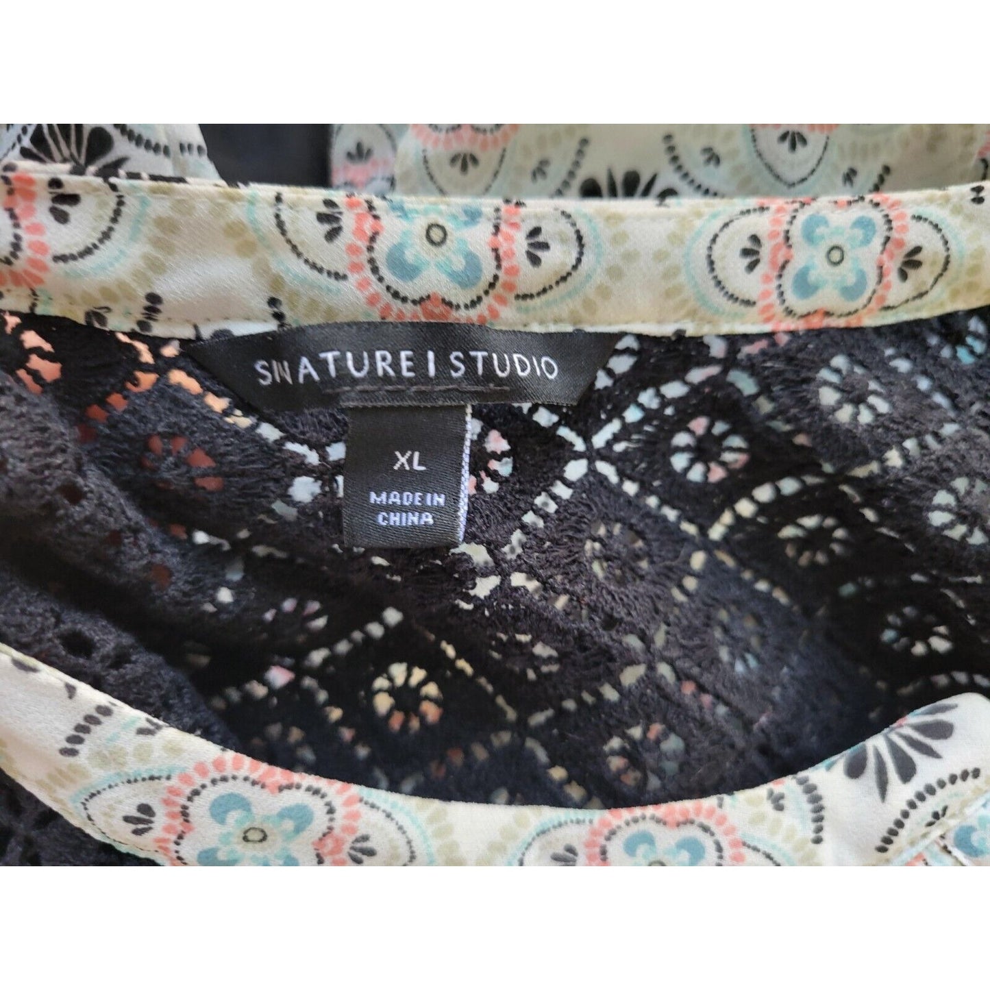 Signature Studio Women Top Extra Large Dress Tunic Crochet Back  Black Geometric