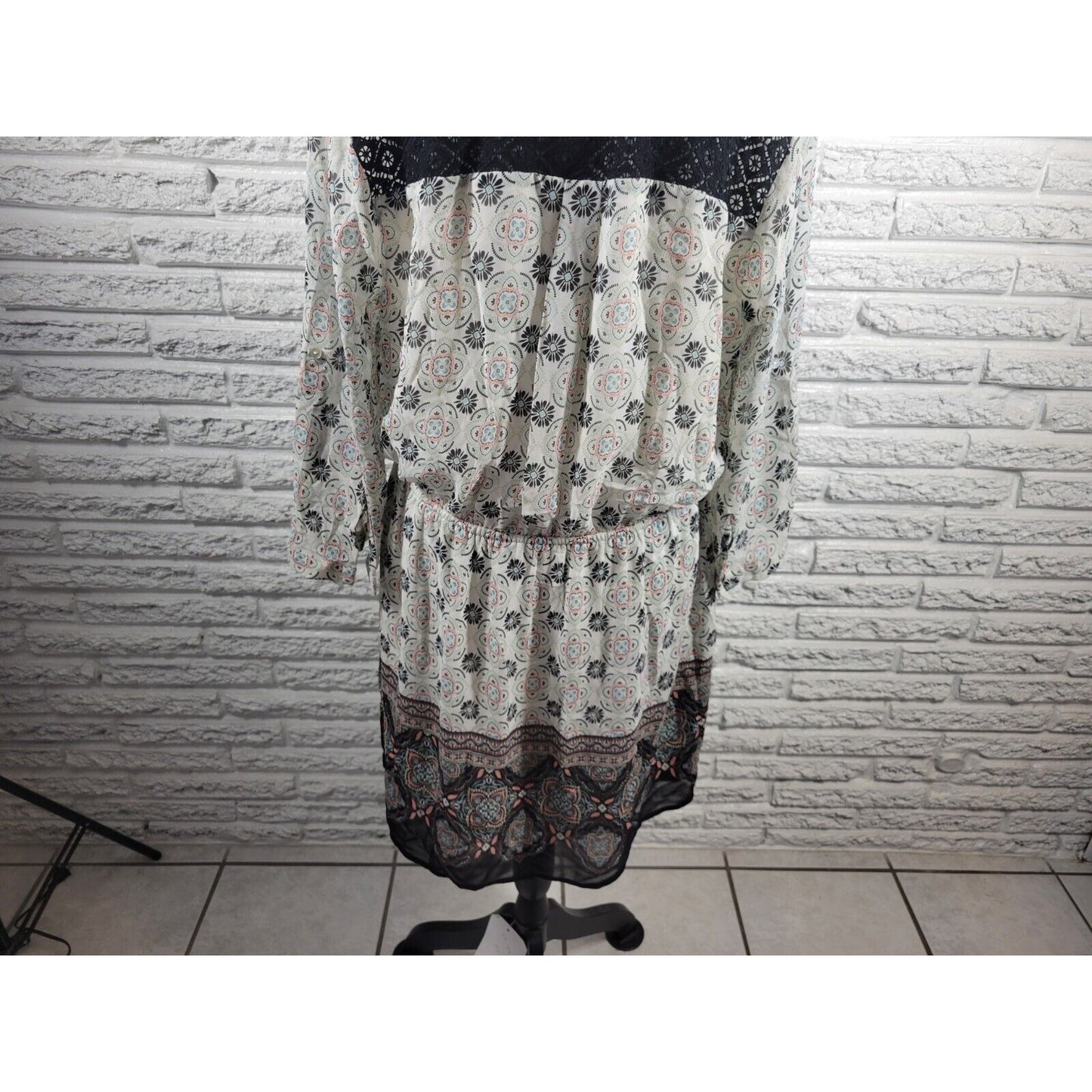 Signature Studio Women Top Extra Large Dress Tunic Crochet Back  Black Geometric