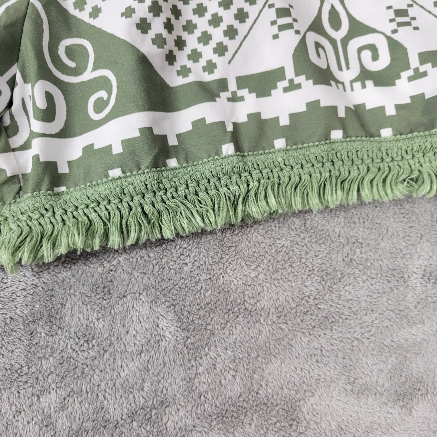 Shein Curve 3XL Plus Green Bird Mural Geometric Chino Shorts Fringe Boho Casual