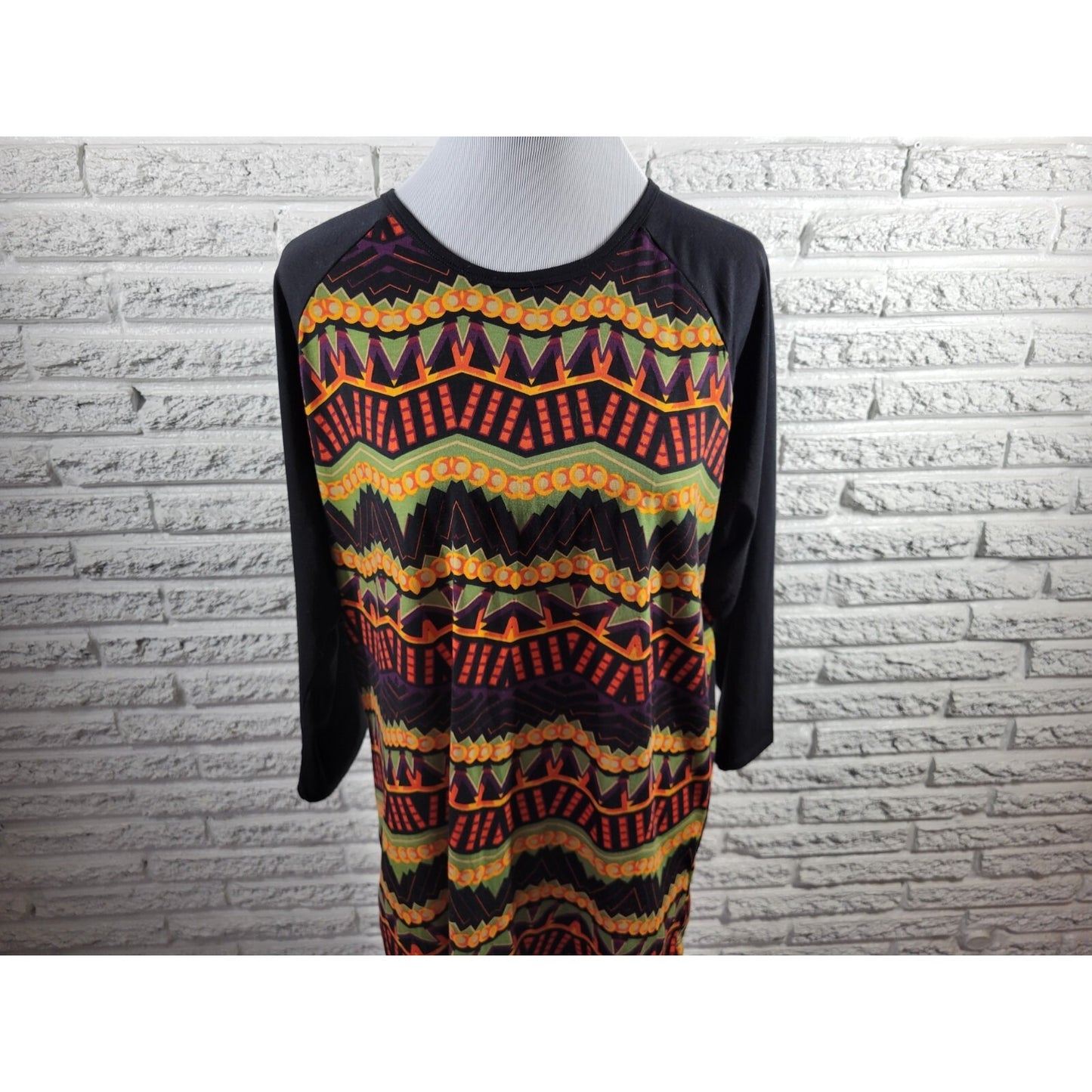LuLaRoe Women 2XL Plus Size Top Orange Geometric Round Neck Long Sleeve