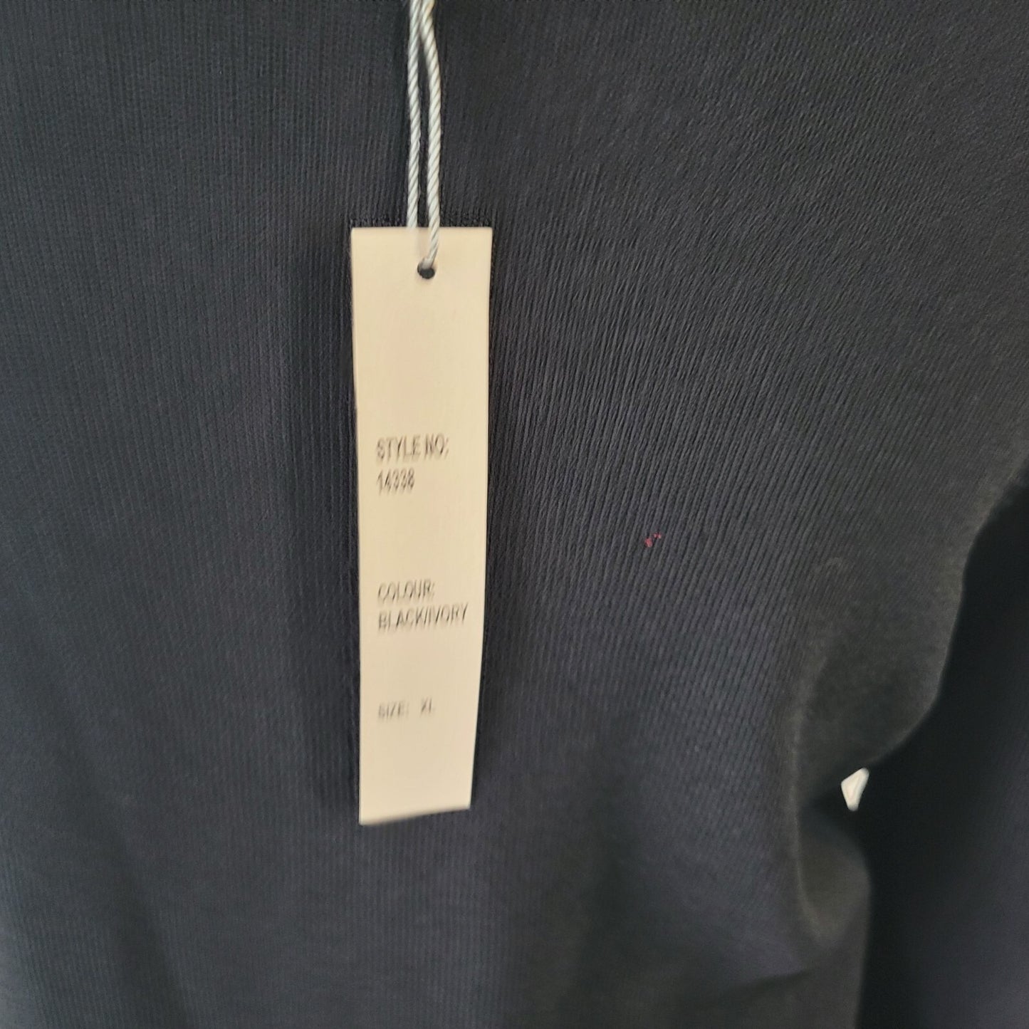 Carducci Womens Top Extra Large XL Long Sleeve Knit Black White Comfy Office