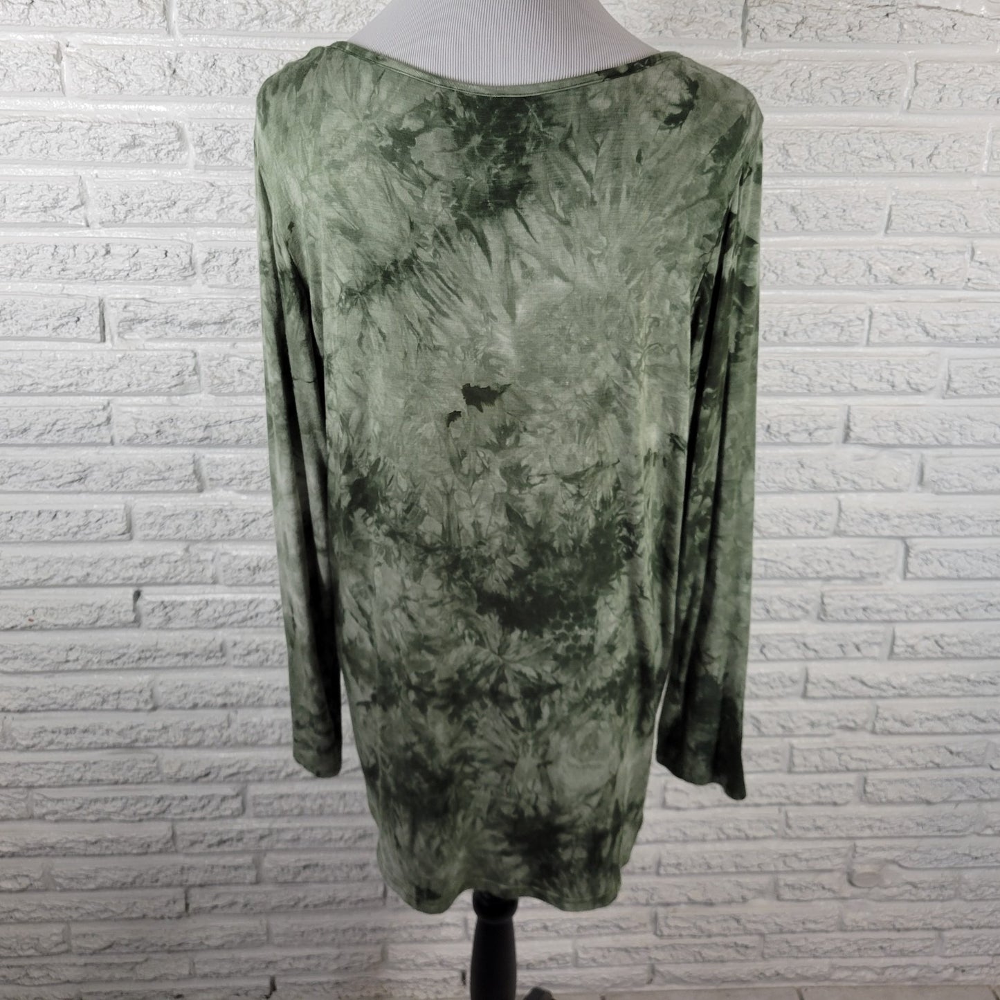 New Direction XL Tunic Top Green Tie Dye Long Sleeve Round Neck TIE35E