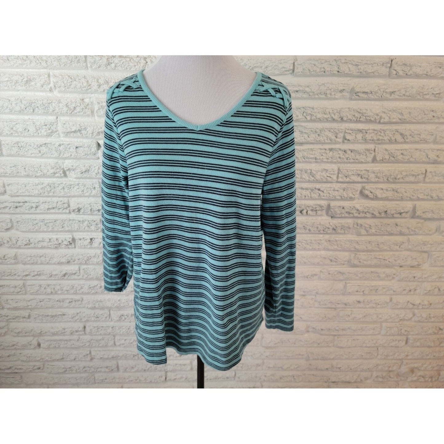 CJ Banks Women Top Extra Large XL Waffle Knit Blue Stripe VNeck Casual Comfy