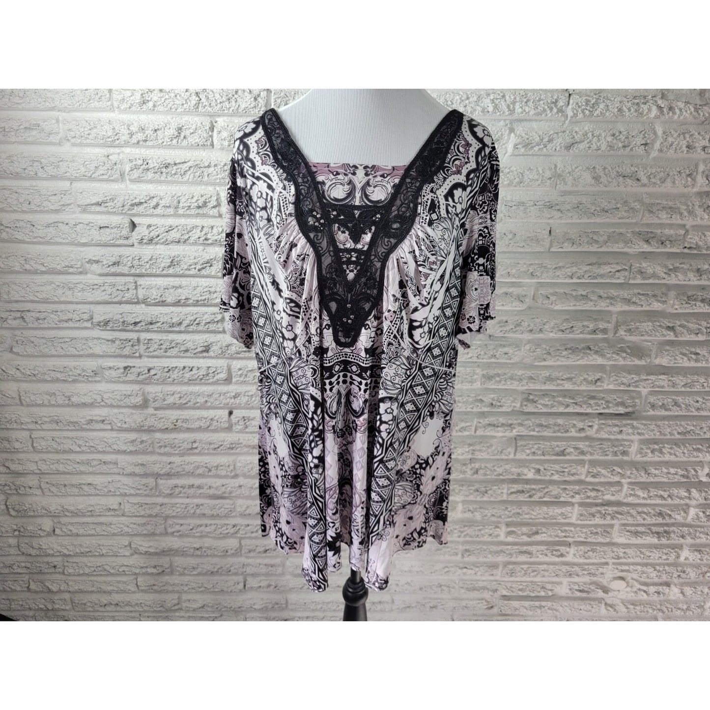 Energe Womens 2X Plus Black Geometric Mandala Tunic Lace Trim Square Neck Blouse