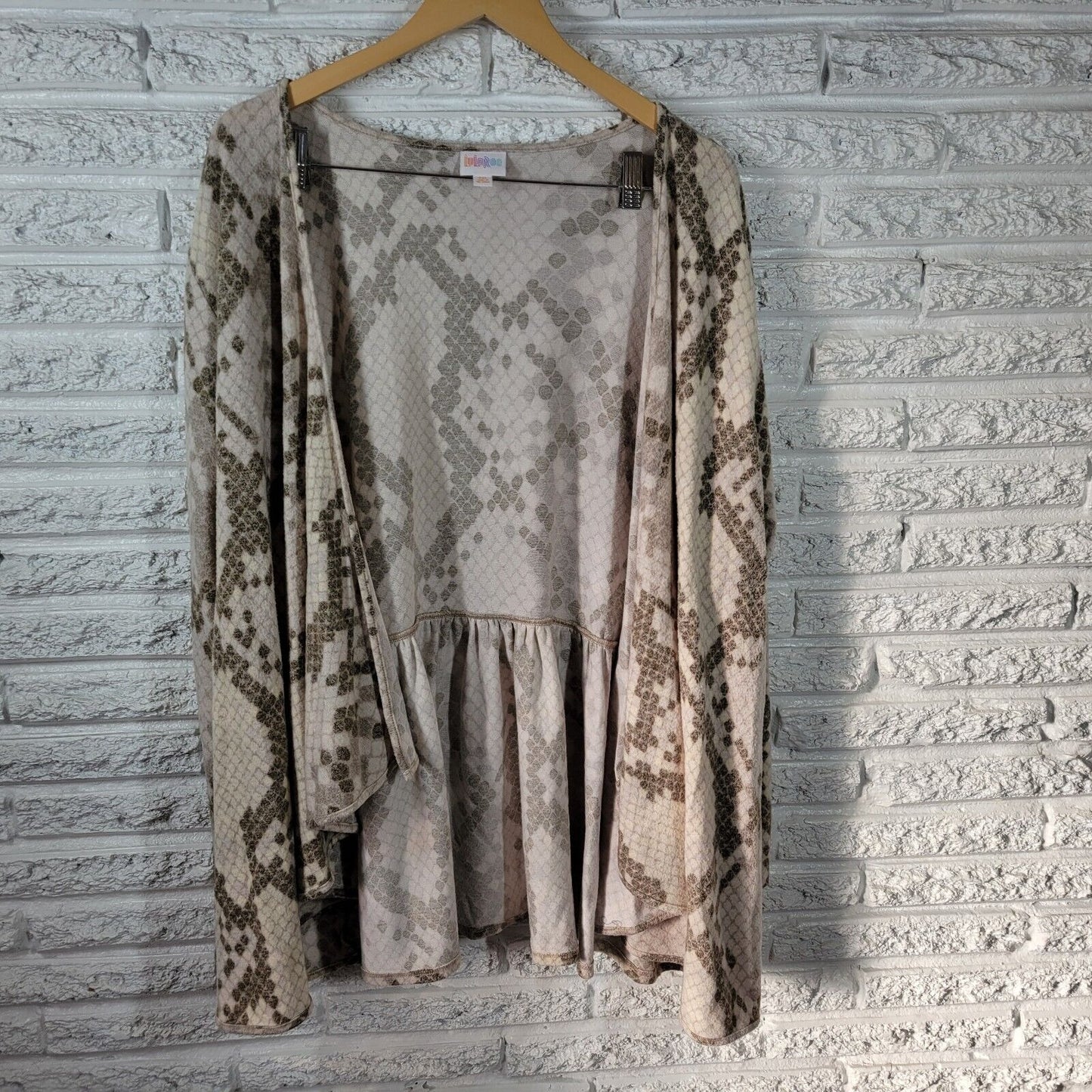 Lularoe Women Top 3XL Plus Cardigan Open Duster Gray Geometric Poly Blend Knit