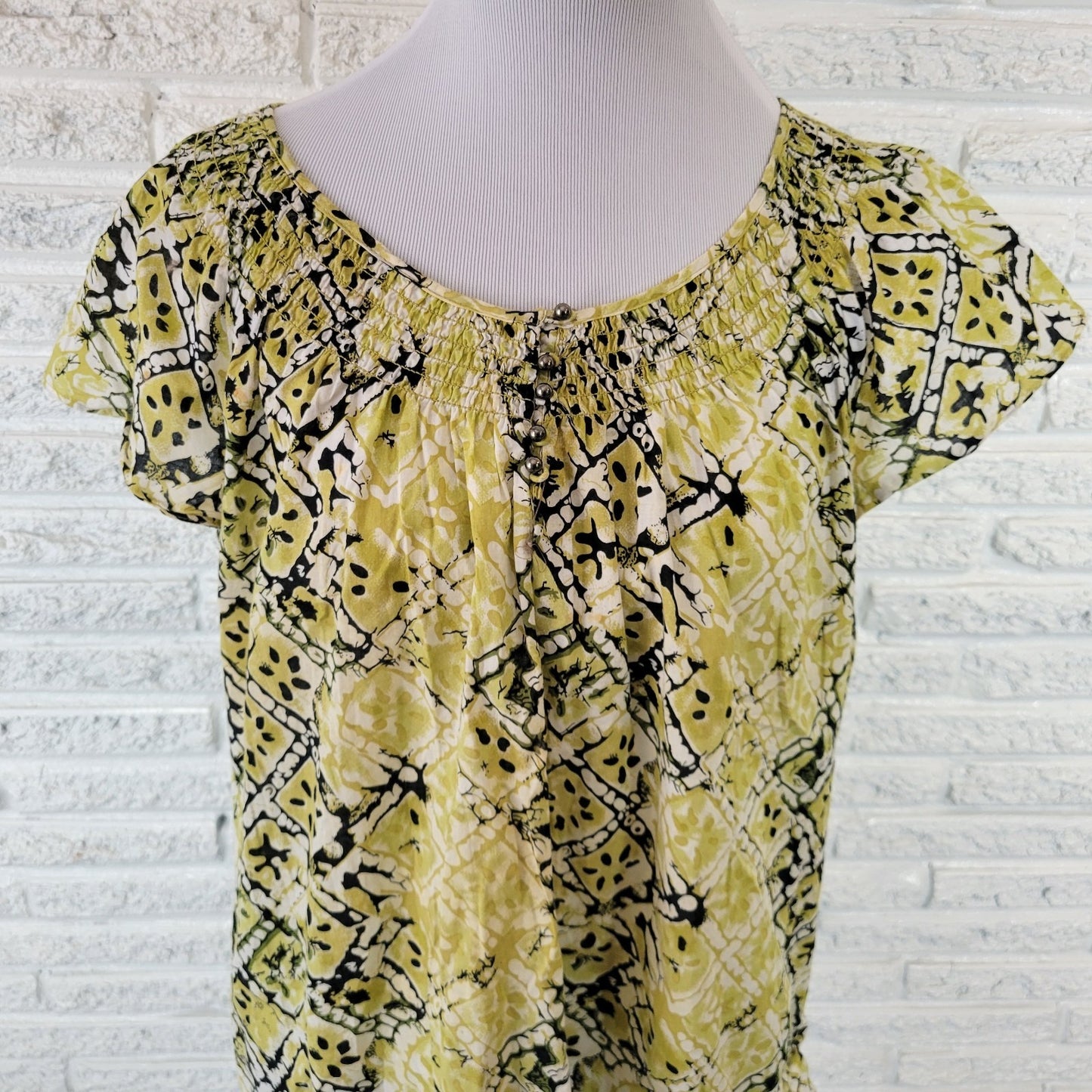 Apt 9 Women's Top XL Green Black Geometric 100% Cotton Smocked Tied Hem Blouse