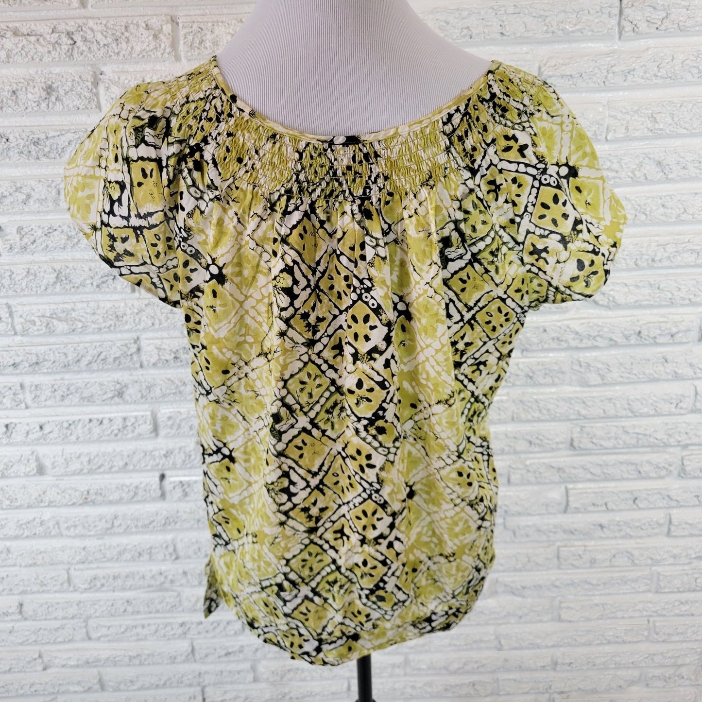 Apt 9 Women's Top XL Green Black Geometric 100% Cotton Smocked Tied Hem Blouse