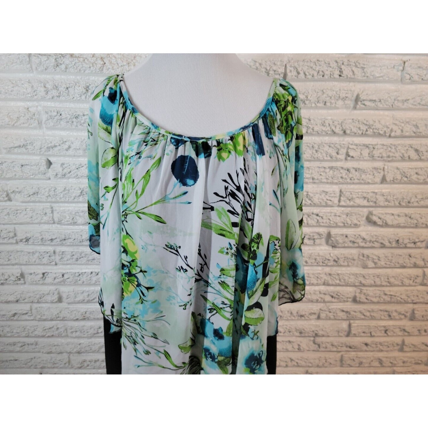Cato Womens Top 26W 28W Plus Batwing Sleeve Blue Floral Polyester Lined Pullover