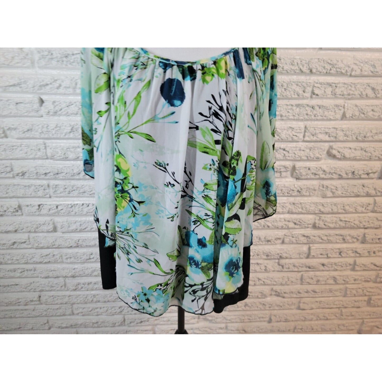 Cato Womens Top 26W 28W Plus Batwing Sleeve Blue Floral Polyester Lined Pullover