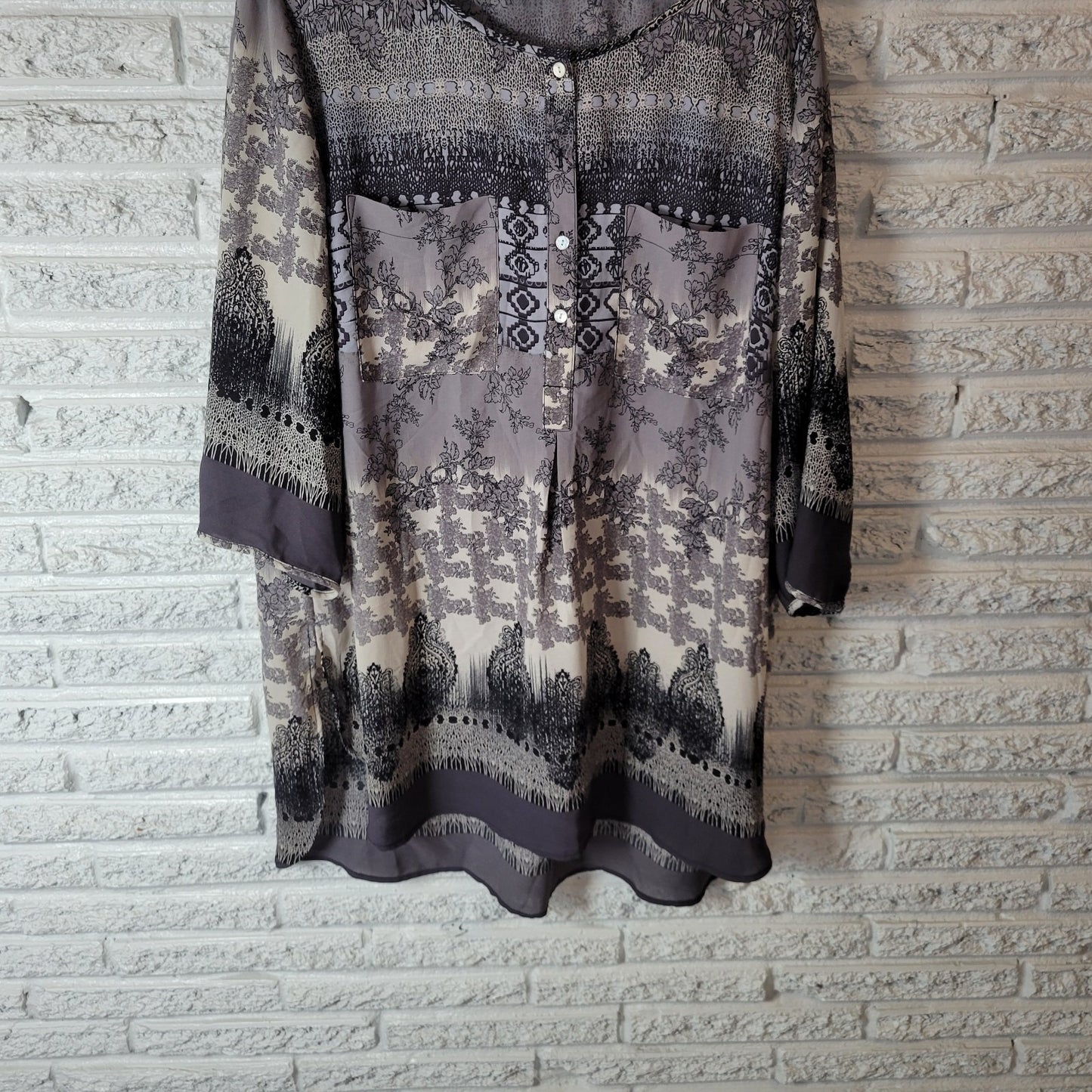 Roz Ali Women Top 3X Plus Tunic Quarter Button Black Lavender Floral 3/4 Sleeve