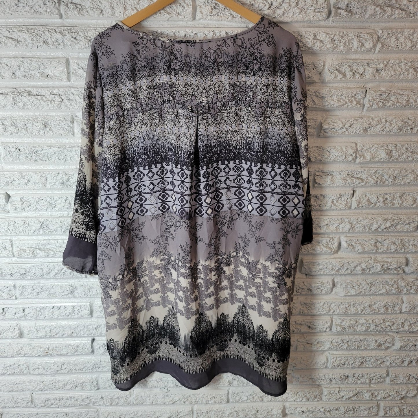 Roz Ali Women Top 3X Plus Tunic Quarter Button Black Lavender Floral 3/4 Sleeve