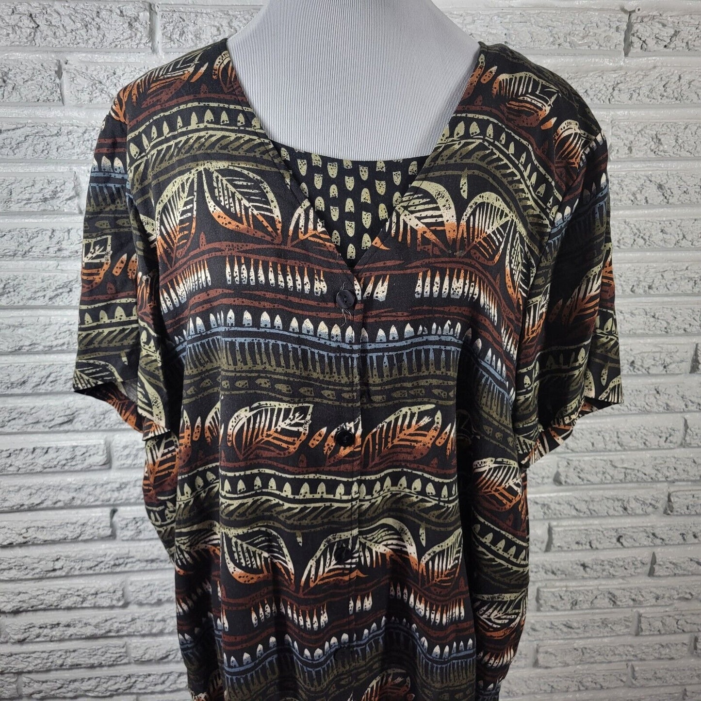 Sag Harbor Women Top 2X Plus Short Sleeve Black Geometric Button Up Office Rayon