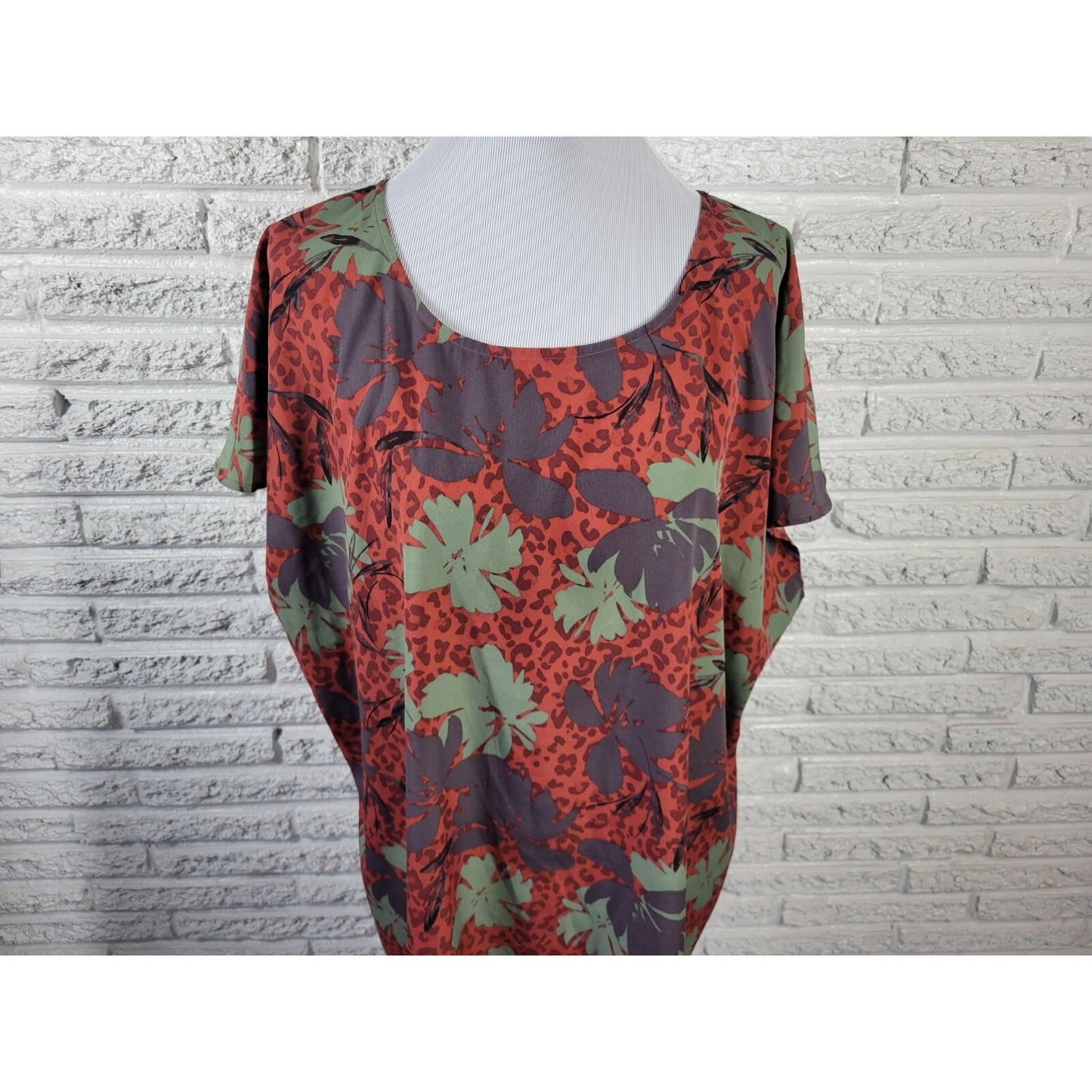 Evri Womens Top 2X Plus Sleeveless Brown Floral Pullover Polyester Comfy Casual