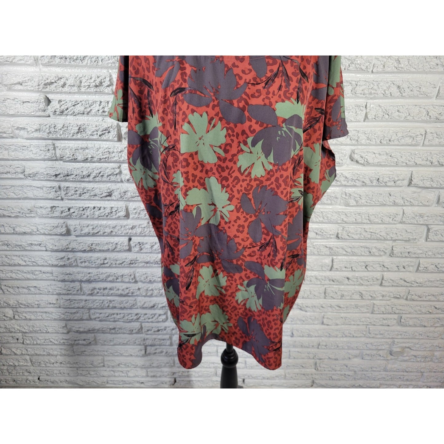 Evri Womens Top 2X Plus Sleeveless Brown Floral Pullover Polyester Comfy Casual