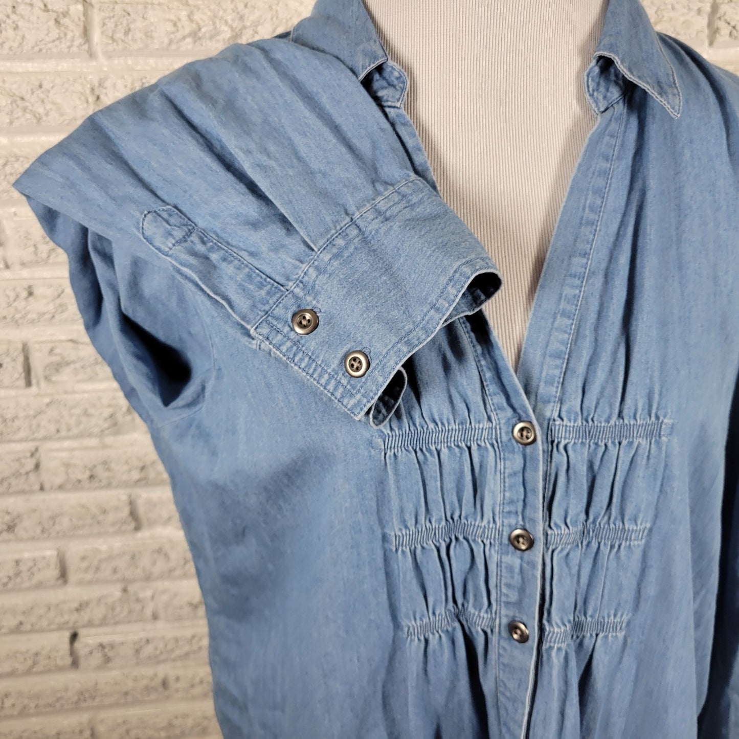 Chicos Additions Womens Top 3 Standard XL Blue Chambray Pockets Cotton Pleated