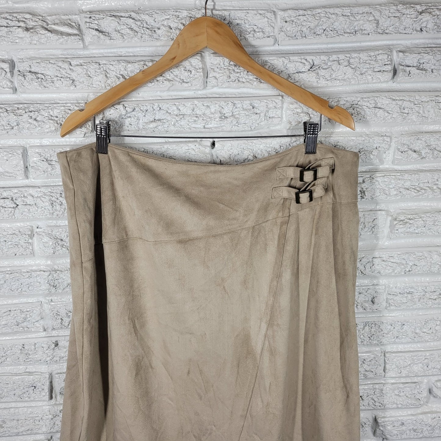 Cato Est 1946 Women's 18W Tan Beige Faux Suede Pencil Skirt Soft Straight Zip
