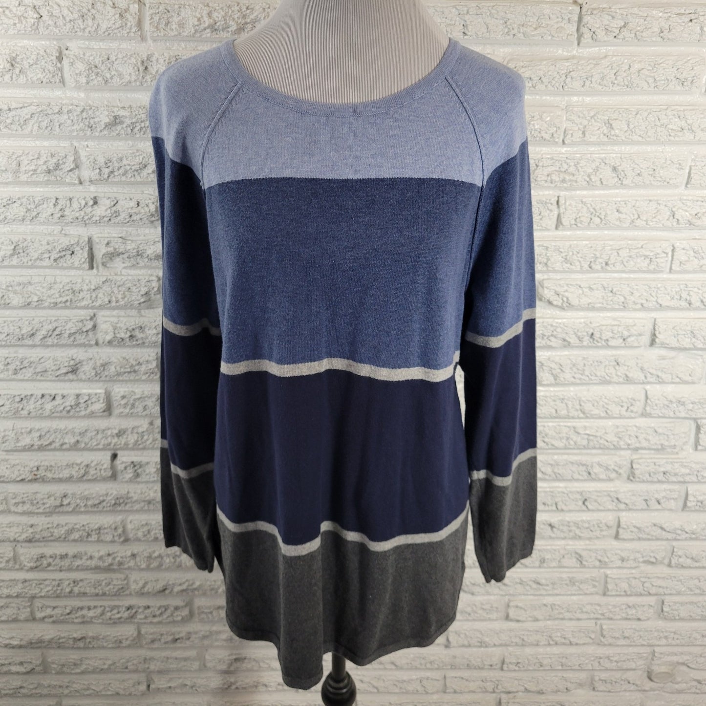 Karen Scott Women's Size XL Blue Gray Striped Cotton Knit Crew Neck Long Sleeve