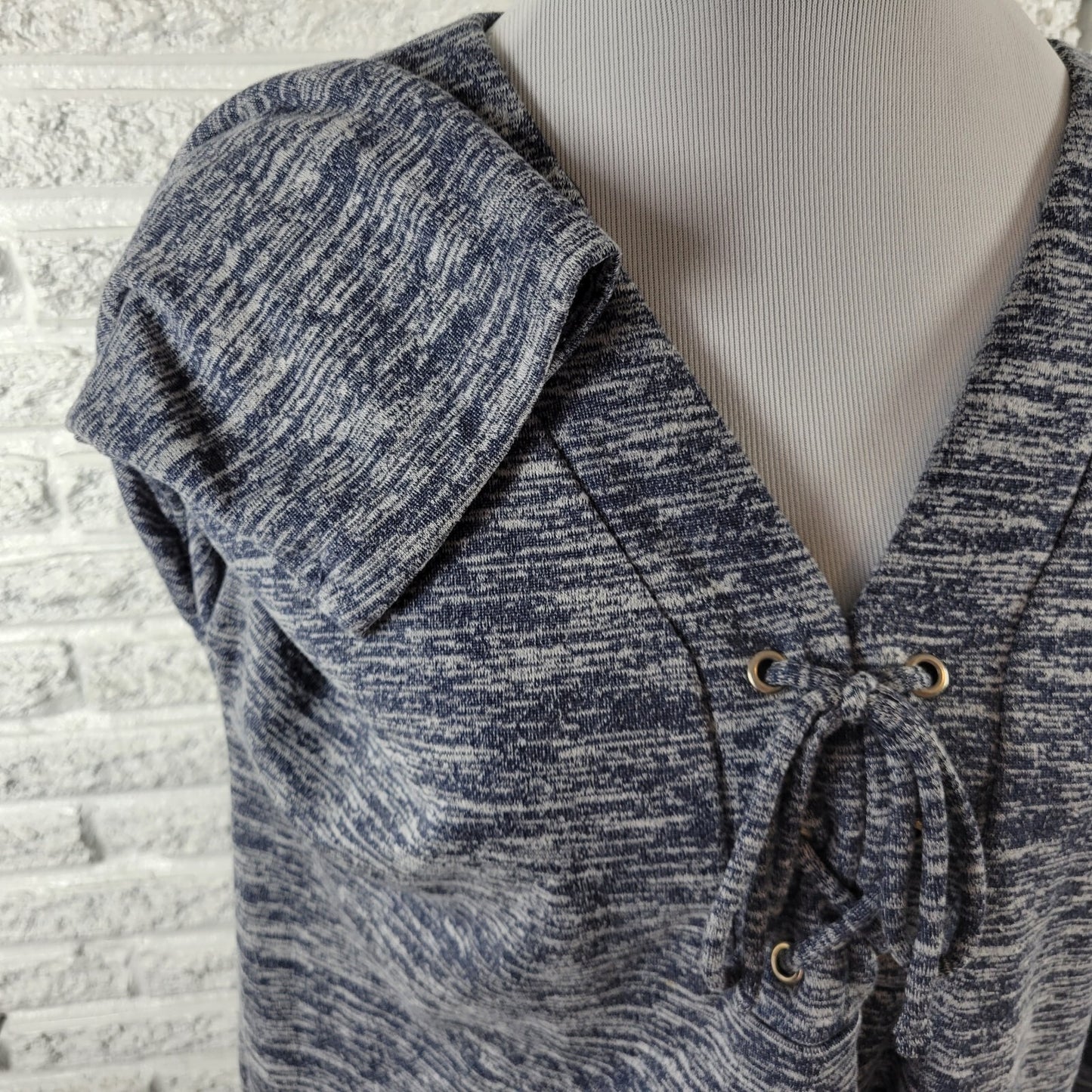 Liz Claiborne Womens Top Extra Large XL 3/4 Sleeve Lace Up Blue Knit Heather