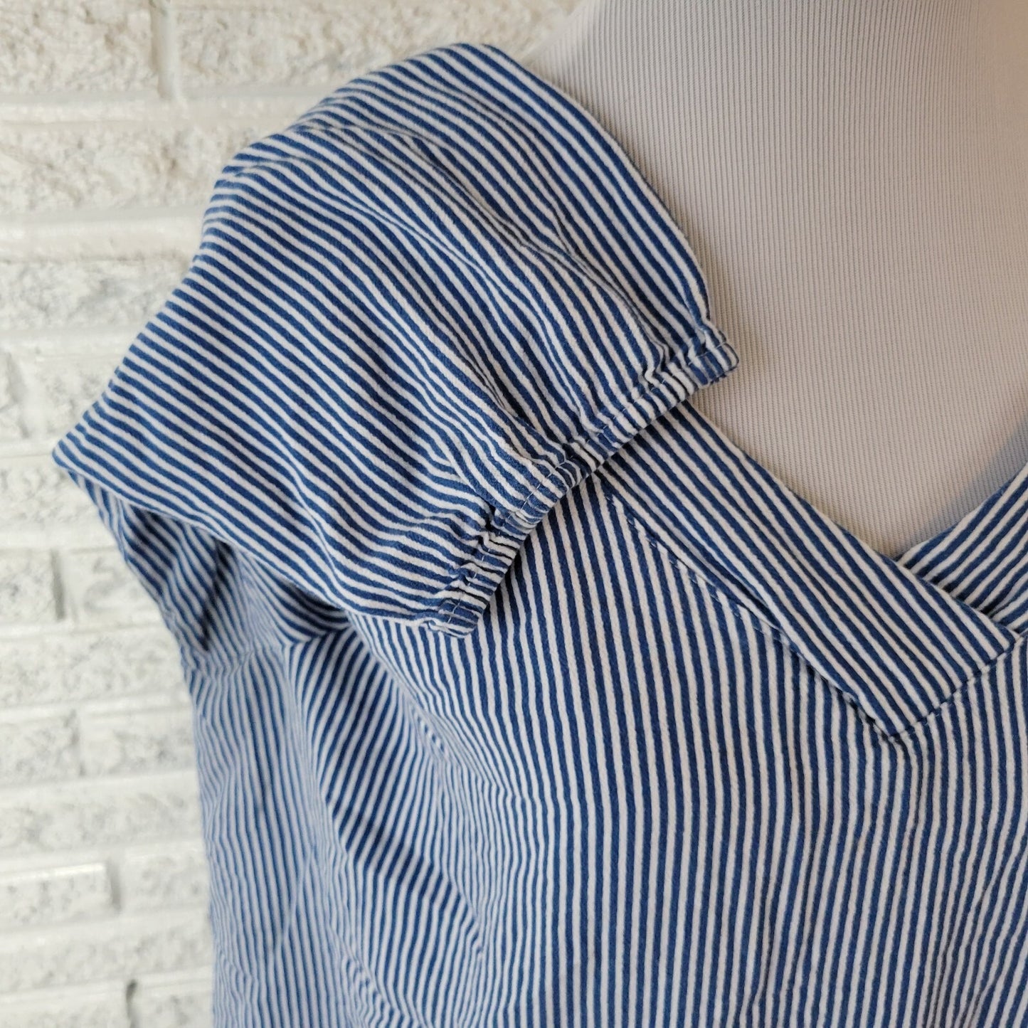 St Johns Bay Womens Top 0X Plus 3/4 Sleeve Blue Stripe Casual Lightweight Rayon