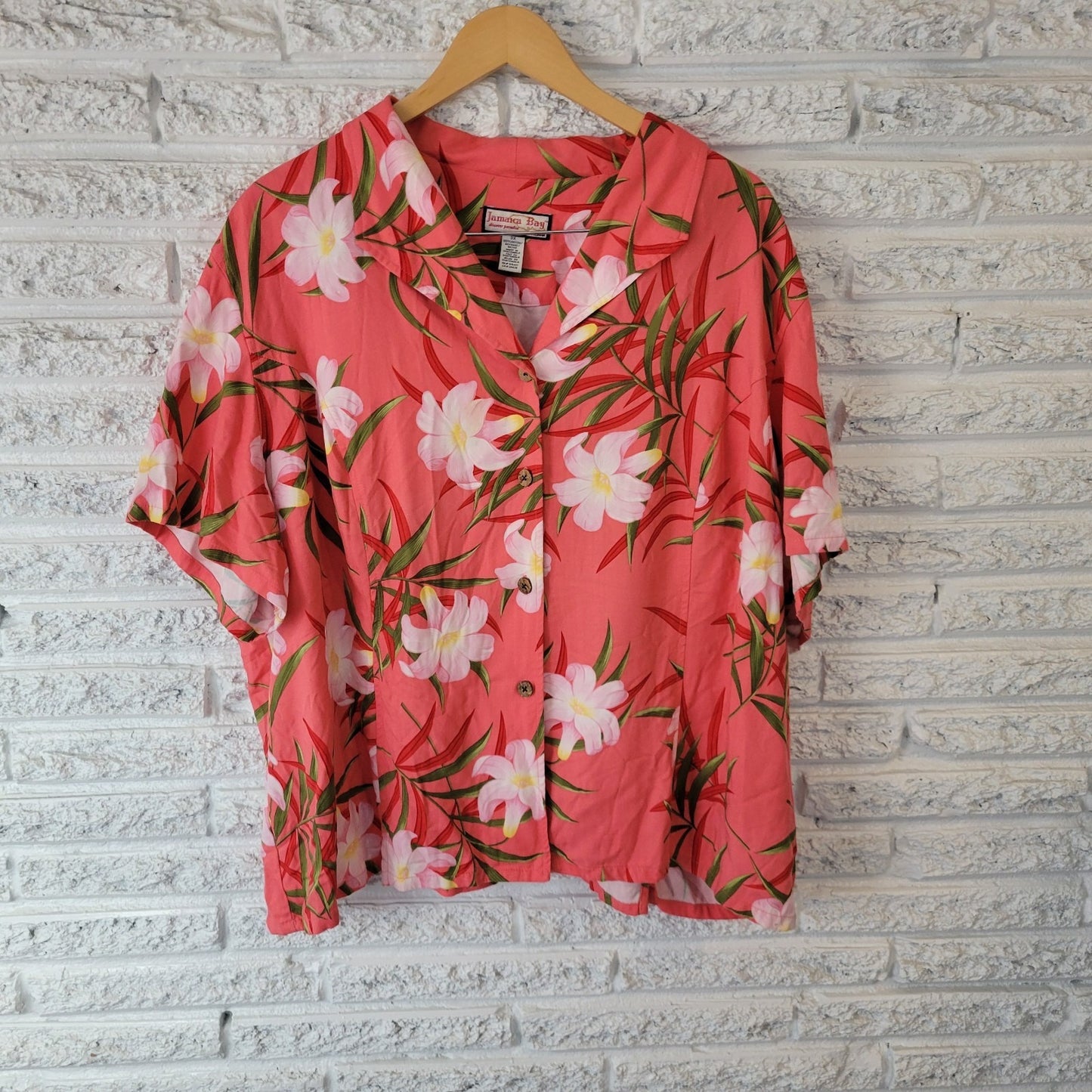 Jamaica Bay Womens Top 3X Plus Short Sleeve Button Up Pink Green Tropical Floral