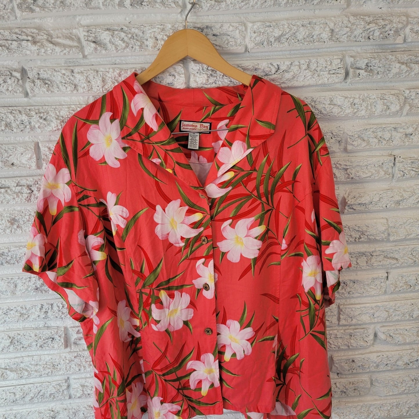 Jamaica Bay Womens Top 3X Plus Short Sleeve Button Up Pink Green Tropical Floral