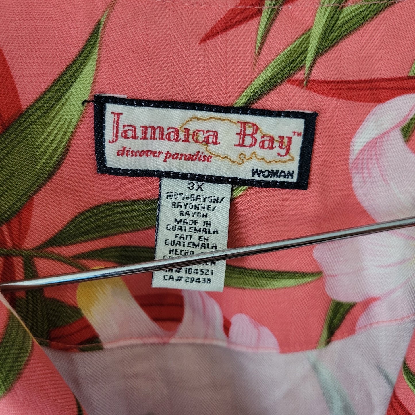 Jamaica Bay Womens Top 3X Plus Short Sleeve Button Up Pink Green Tropical Floral