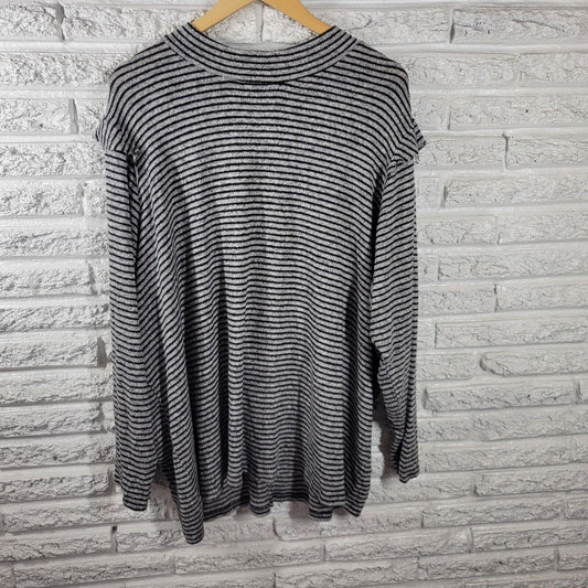 Lee Womens Top 3X Plus Tunic Long Sleeve Gray Stripe Lightweight Casual Knit