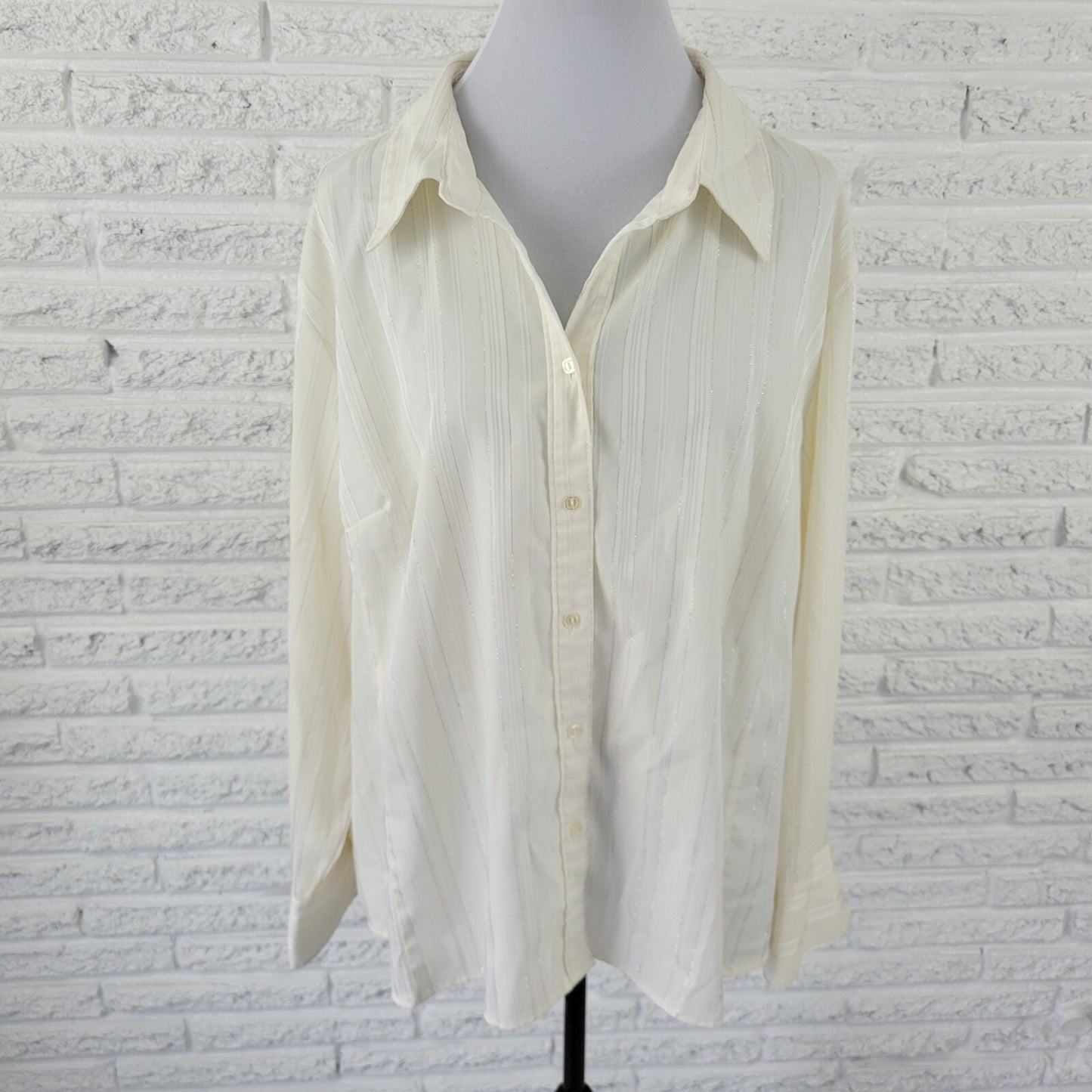 Apt 9 Womens Shirt 3X Plus Button Up Long Sleeves White Striped Metallic Office