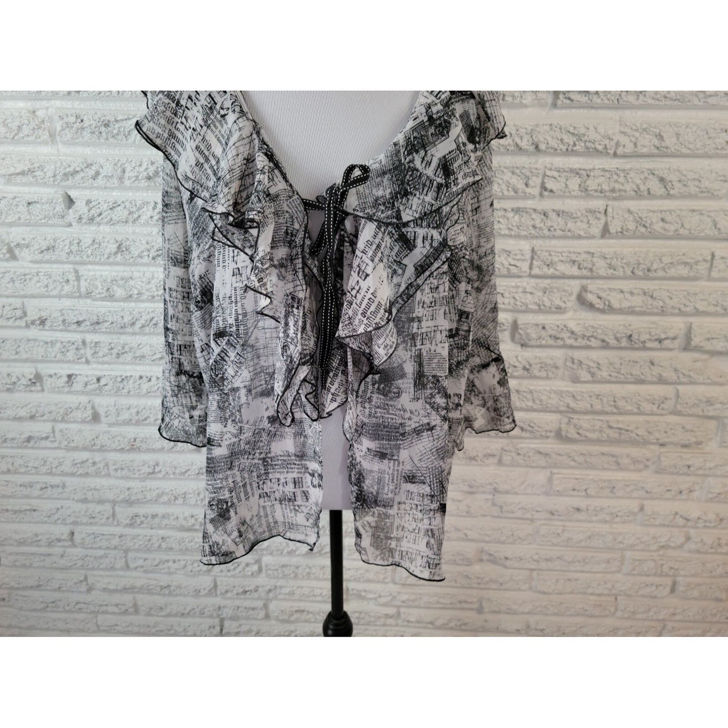 CJ Banks Women Top 2X Plus Bell 3/4 Sleeve Open Overlay Sheer Polyester Scripted