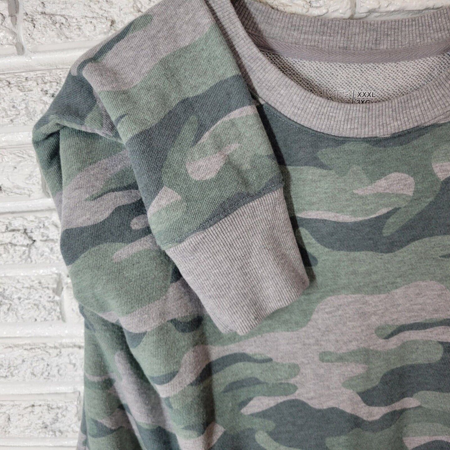 Time Tru Women Top 3XL 22 Plus Sweatshirt Green Gray Camouflage Comfy Activewear