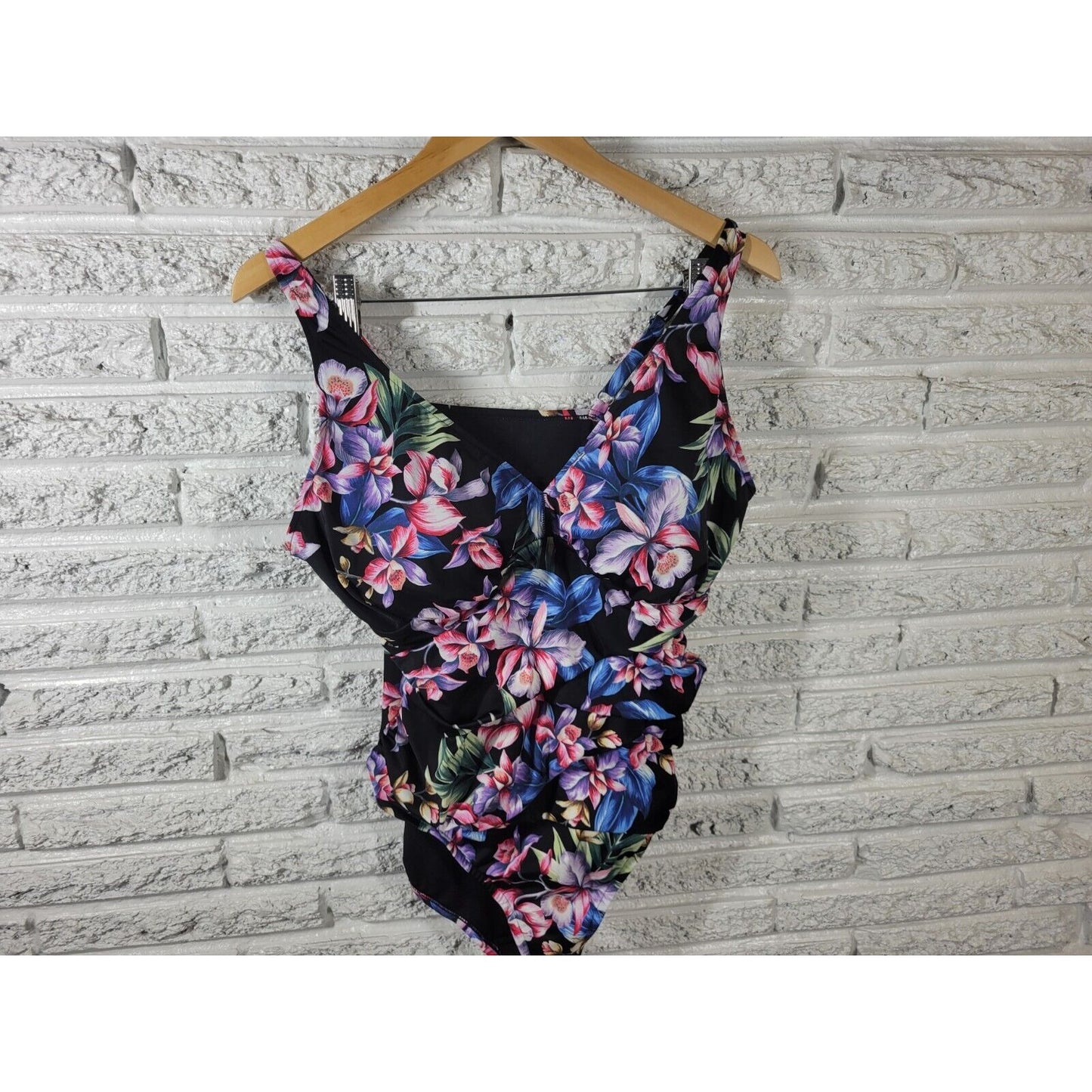 Croft Barrow Women Swimsuit 18 One Piece Adjustable Spaghetti Strap Black Floral