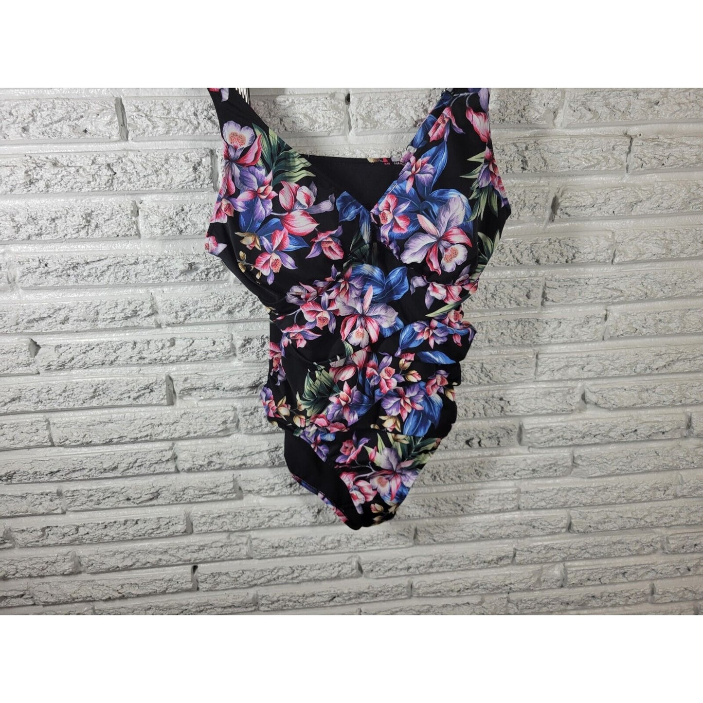 Croft Barrow Women Swimsuit 18 One Piece Adjustable Spaghetti Strap Black Floral