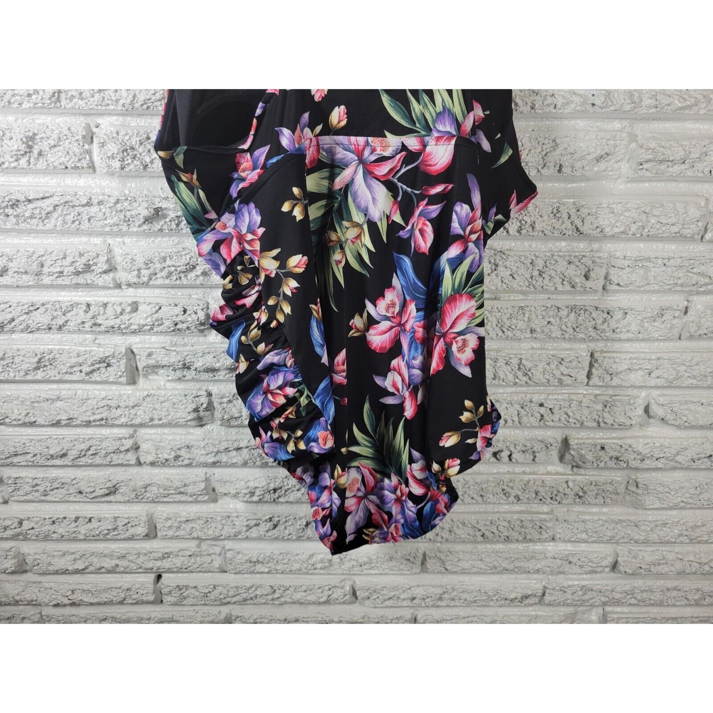 Croft Barrow Women Swimsuit 18 One Piece Adjustable Spaghetti Strap Black Floral