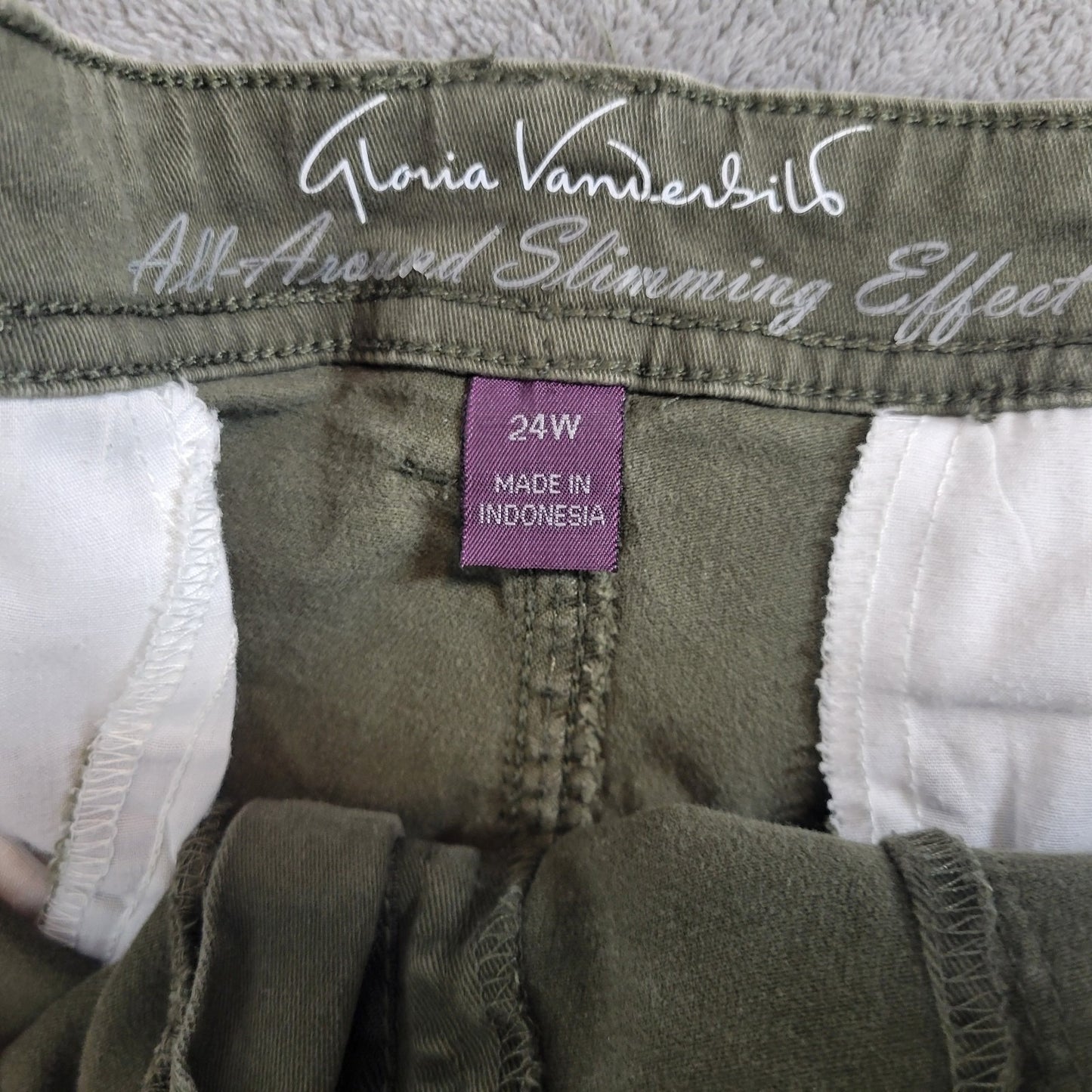 Gloria Vanderbilt Womens Jeans 24W Plus Capri Slimming Cargo Green Denim Zip Fly