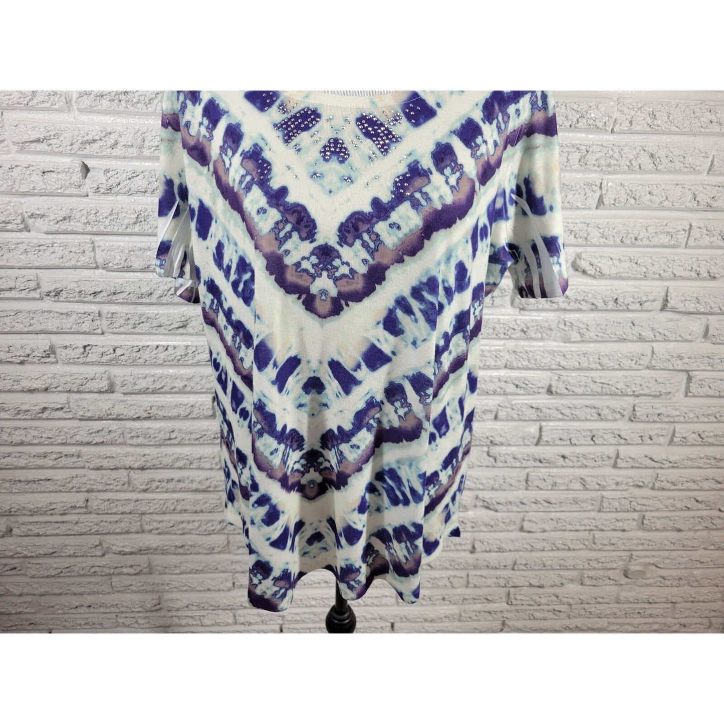 Live Let Live Women Top 1X Plus Short Sleeve Blue Tie Dye Studded Laser Cut