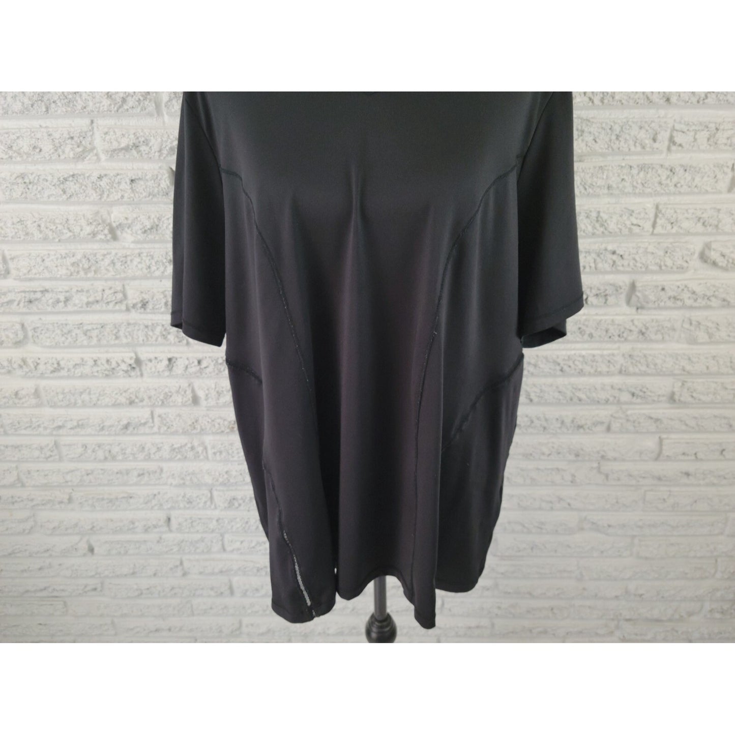 Catherines Womens Shirt 1X Plus Tee Athletic Mesh Strip Black Polyester Blend