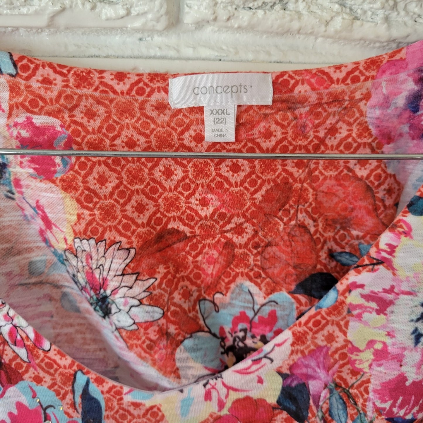 Concepts Womens Top XXXL 22 Plus Sleeveless Blue Floral Poly Blend Rhinestones