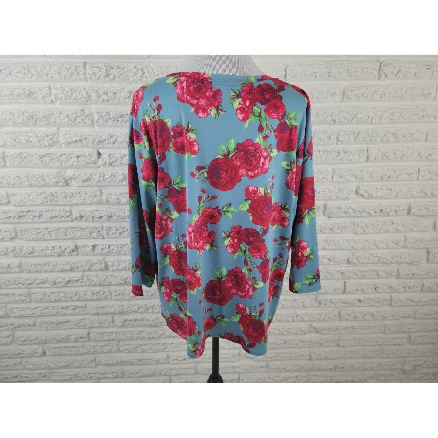 Pioneer Woman Womens Top Extra Large XL 3/4 Sleeve Blue Red Roses VNeck Casual