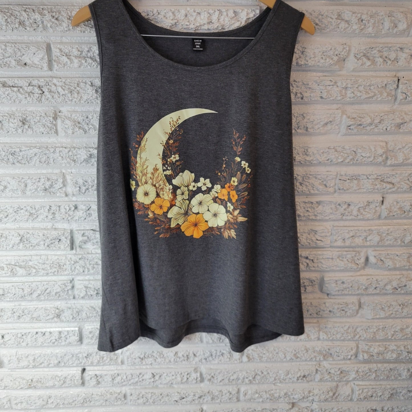 Shein Curve Womens Top 3XL Tank Racerback Crescent Moon Gray Floral Lightweight