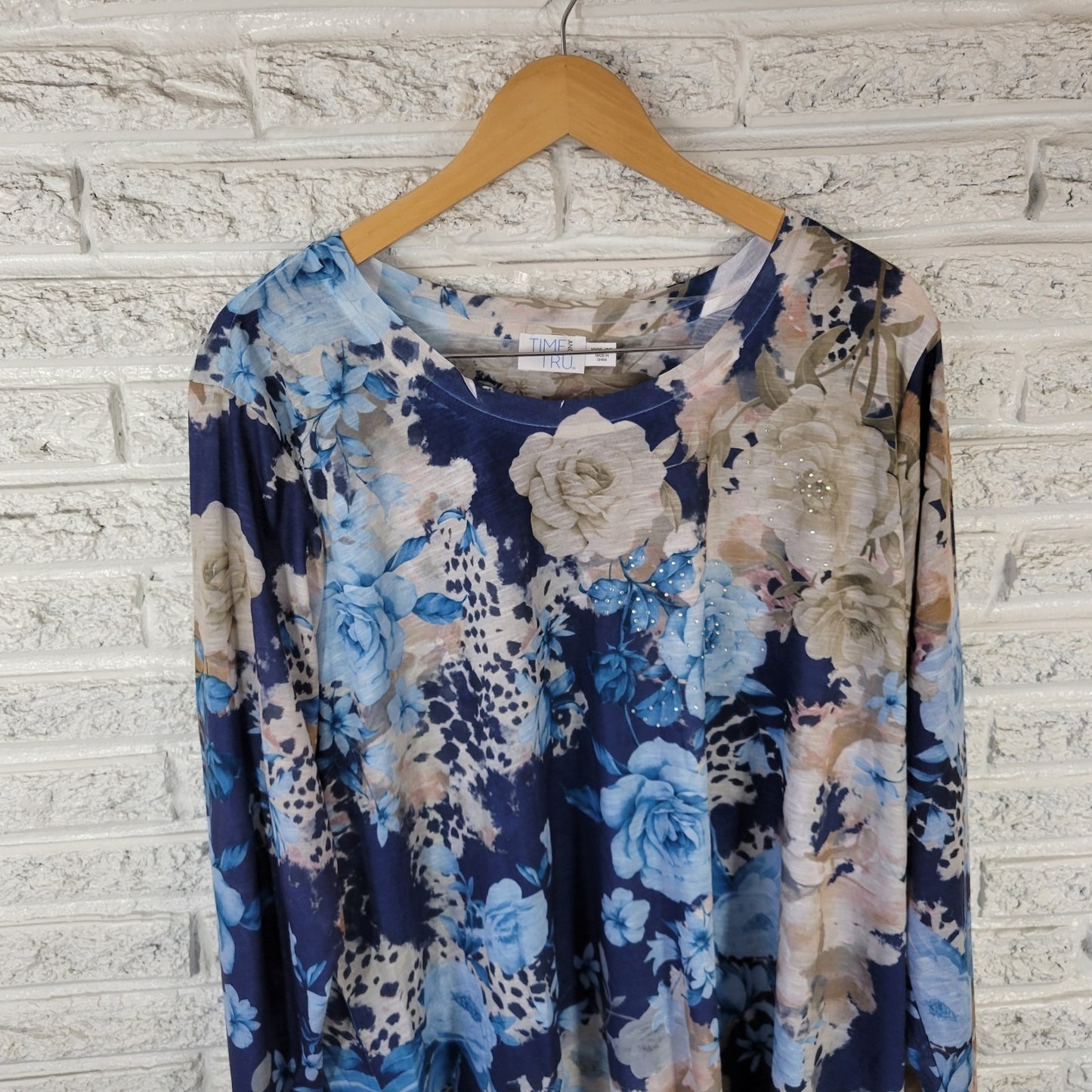 Time Tru Tunic 3XL Plus Blue Floral Rhinestone Long Sleeve Crew Neck Pullover