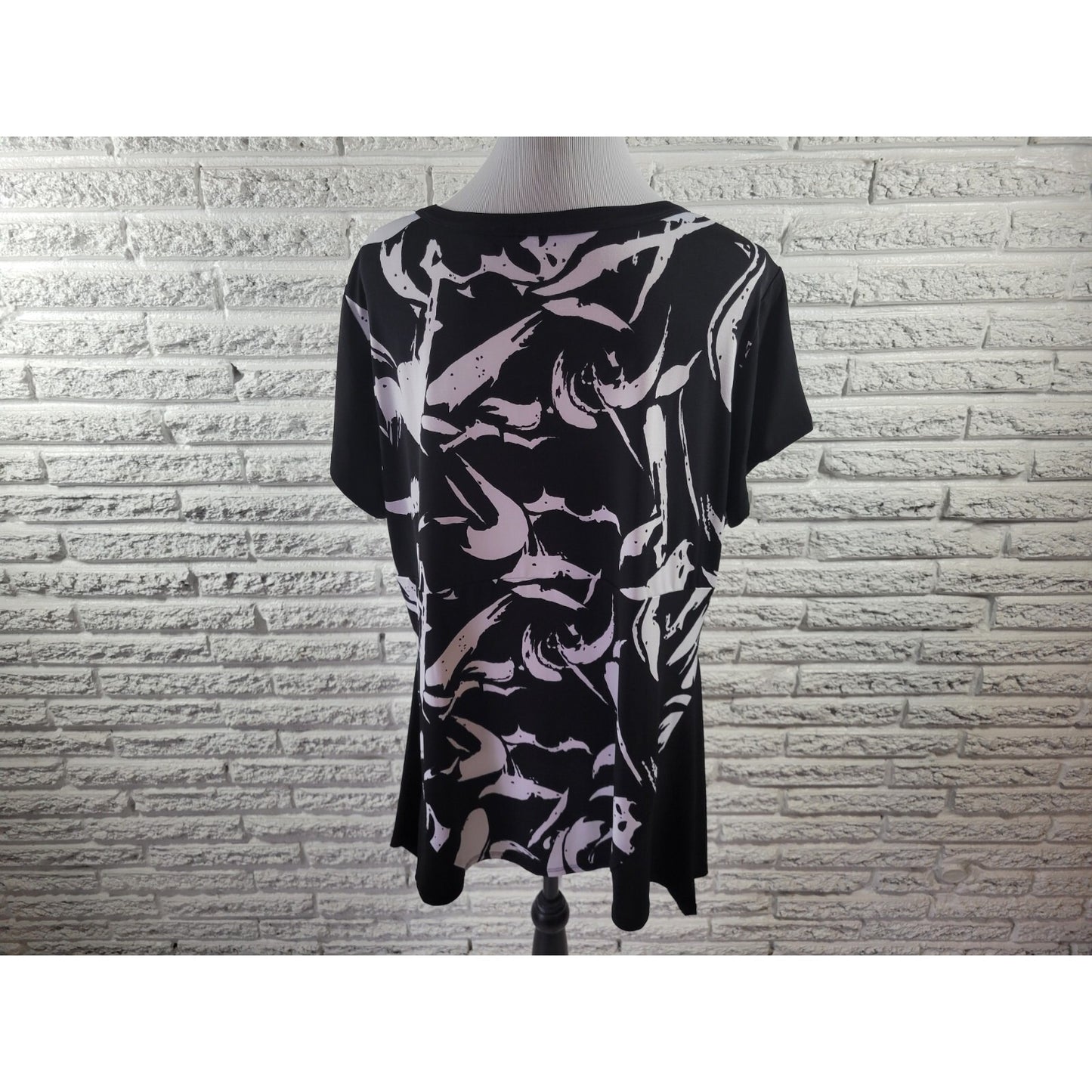 Avenue Womens Top 18 20 Plus Short Sleeve Asymmetric Black Watercolor Career