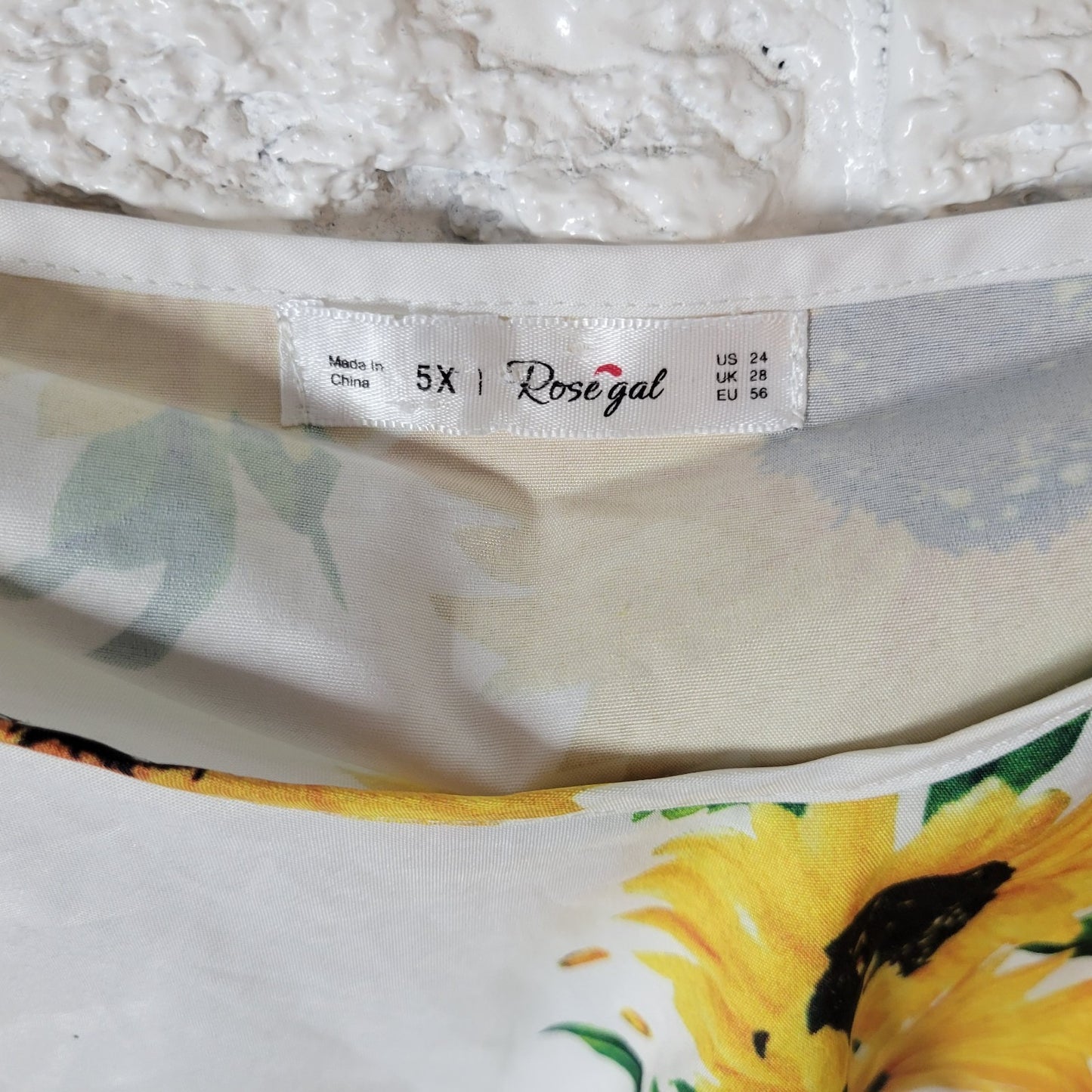 Rose Gal Womens Top 5X Plus Cold Shoulder Adjustable Straps Yellow Sunflowers