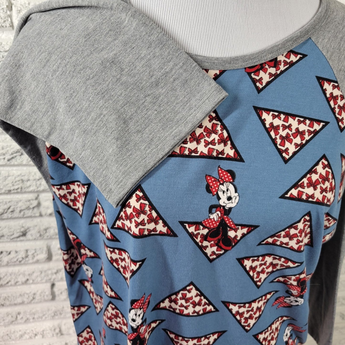 Lularoe Womens Top 2XL Plus Tee Raglan Sleeve Minnie Mouse Blue Red Poly Blend